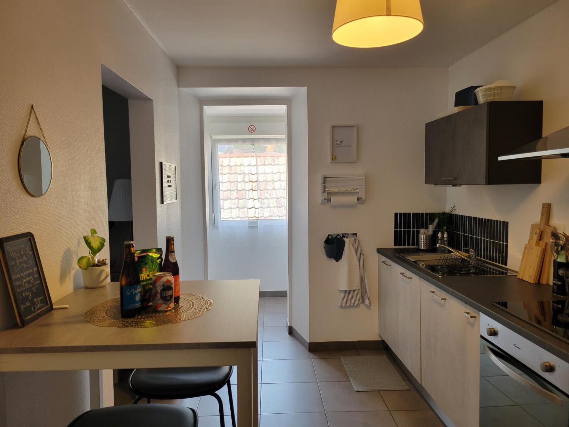 Kitchen or kitchenette