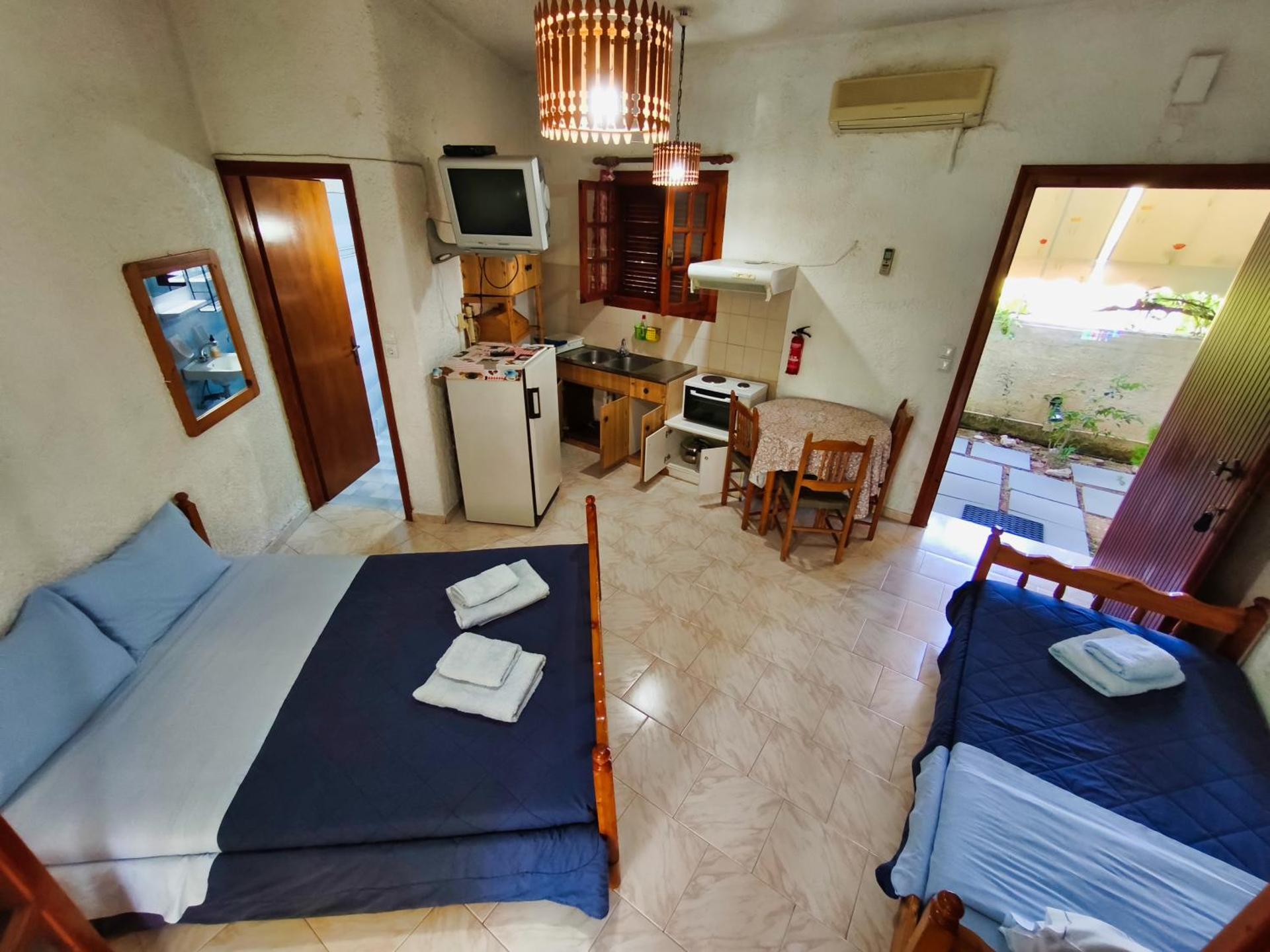 Akrata Golden Beach House