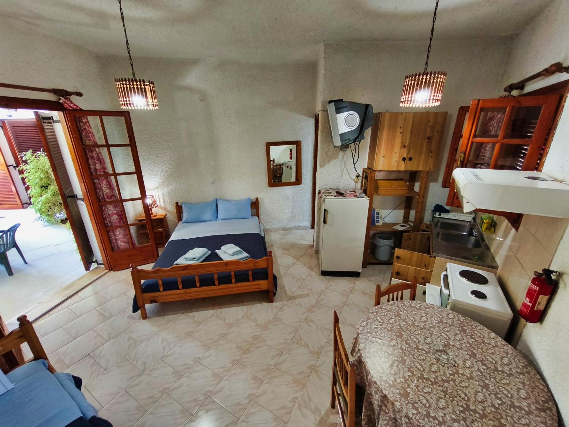 Akrata Golden Beach House