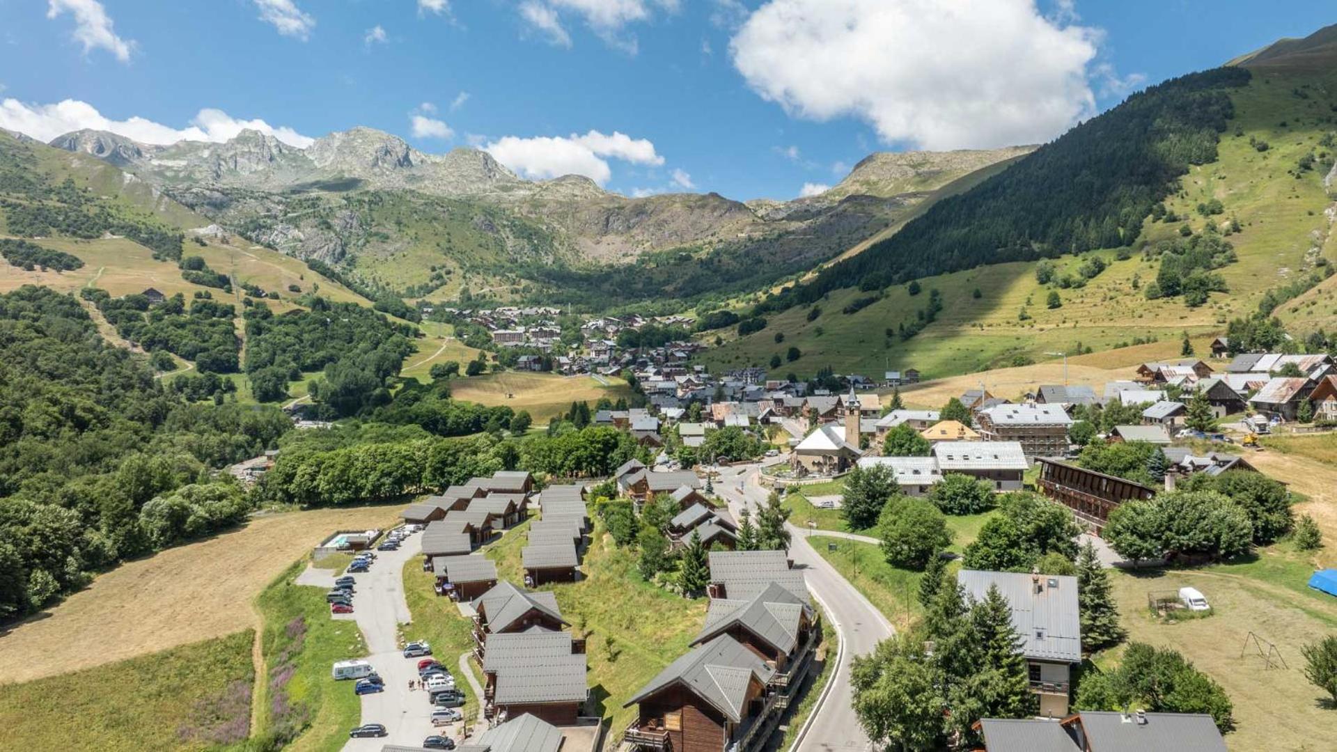 Les Marmottes- 38- Appart Vue montagne- 4 pers