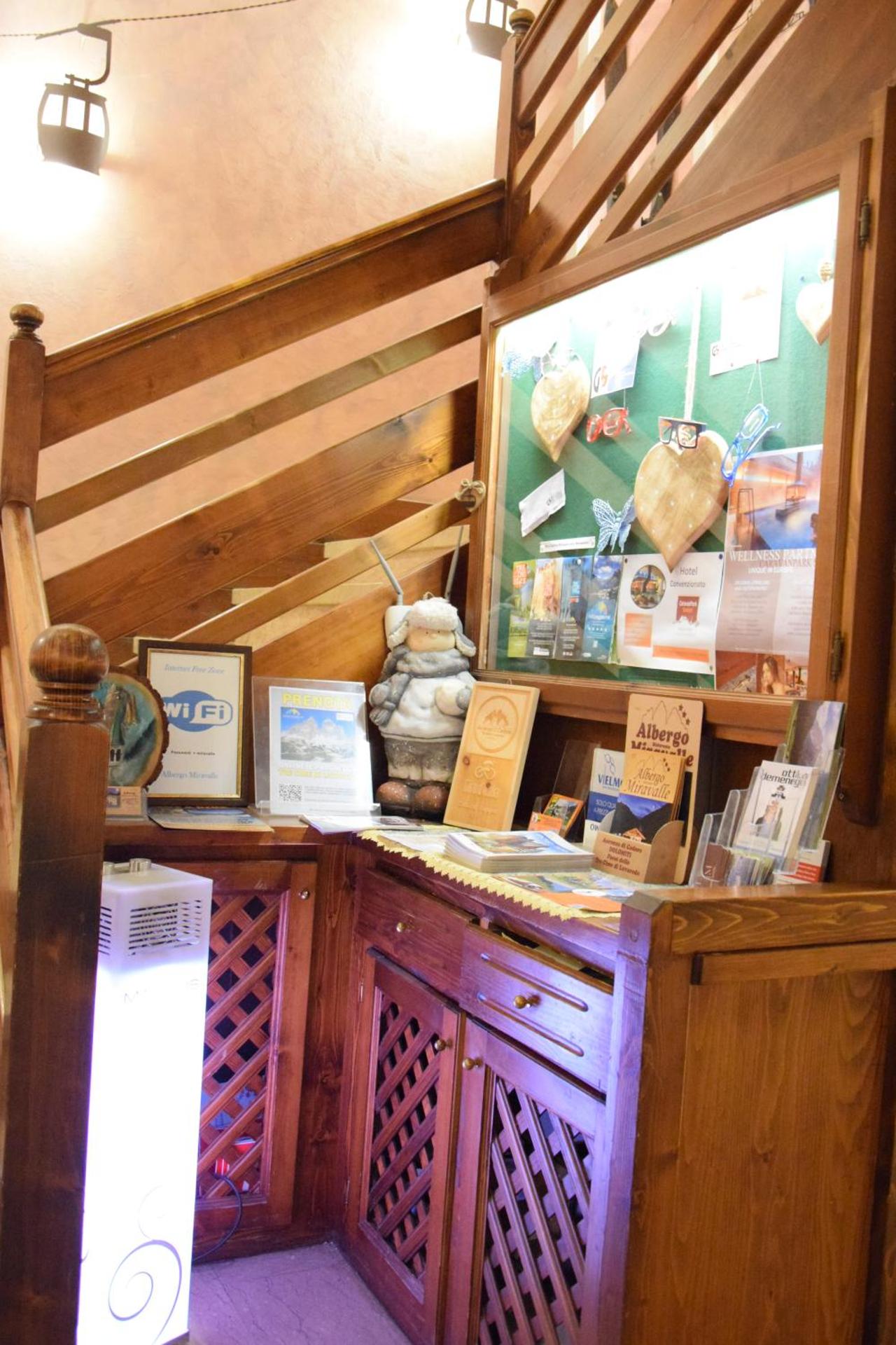 Albergo Miravalle-Tre Cime Views