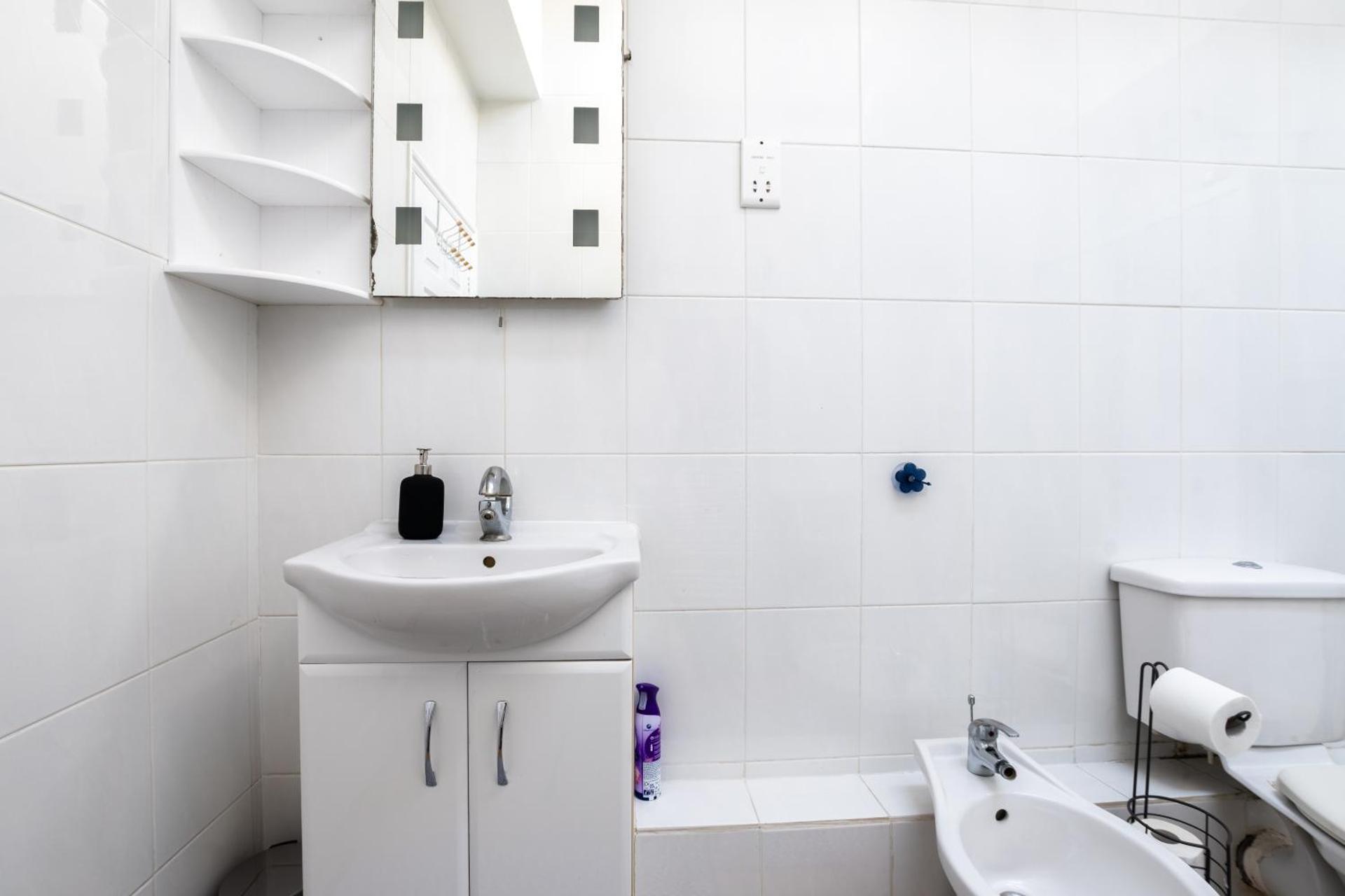 Huge 4 BR, 30s to Tube, 3 Bath & Gym Gear