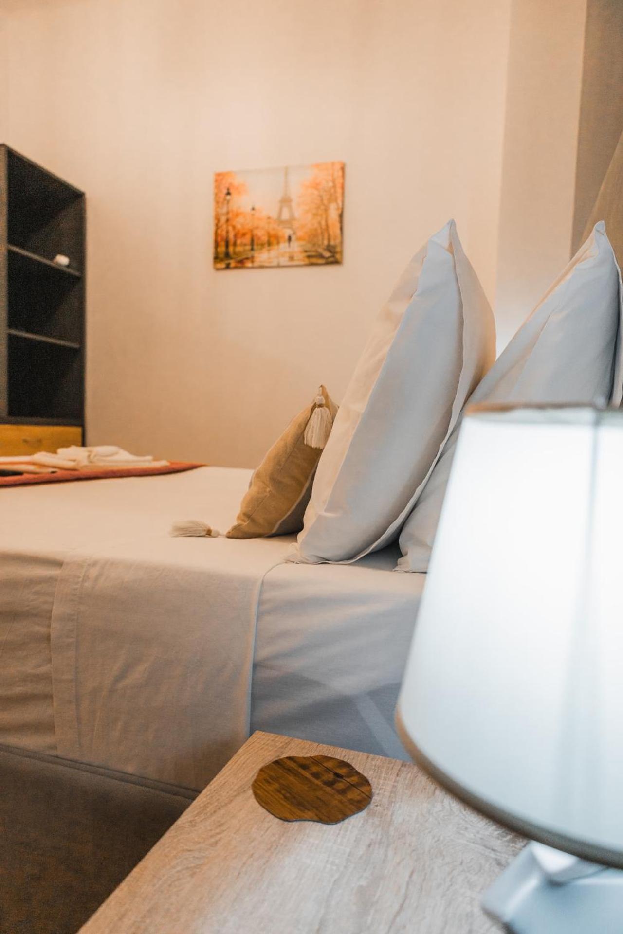 One-Bedroom Apartment with Balcony