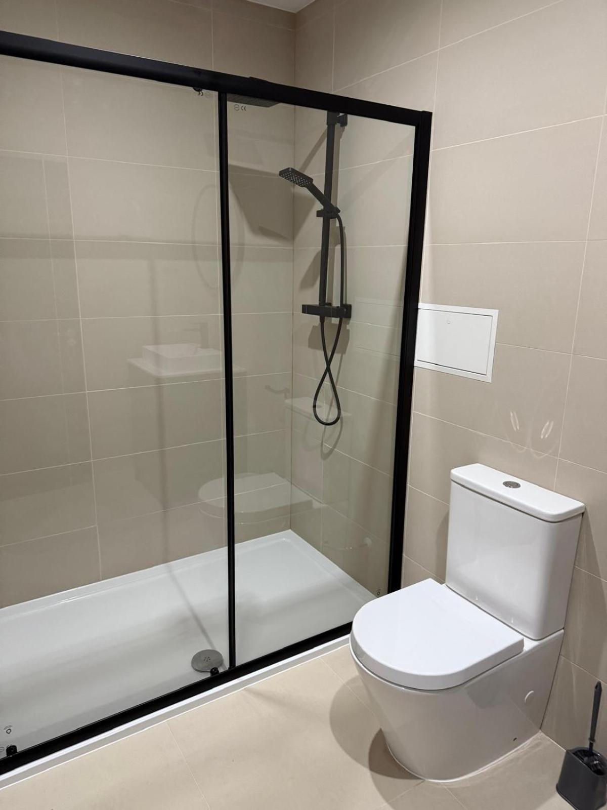 Quality City Green Luxury Apts Close to NEC & Airport