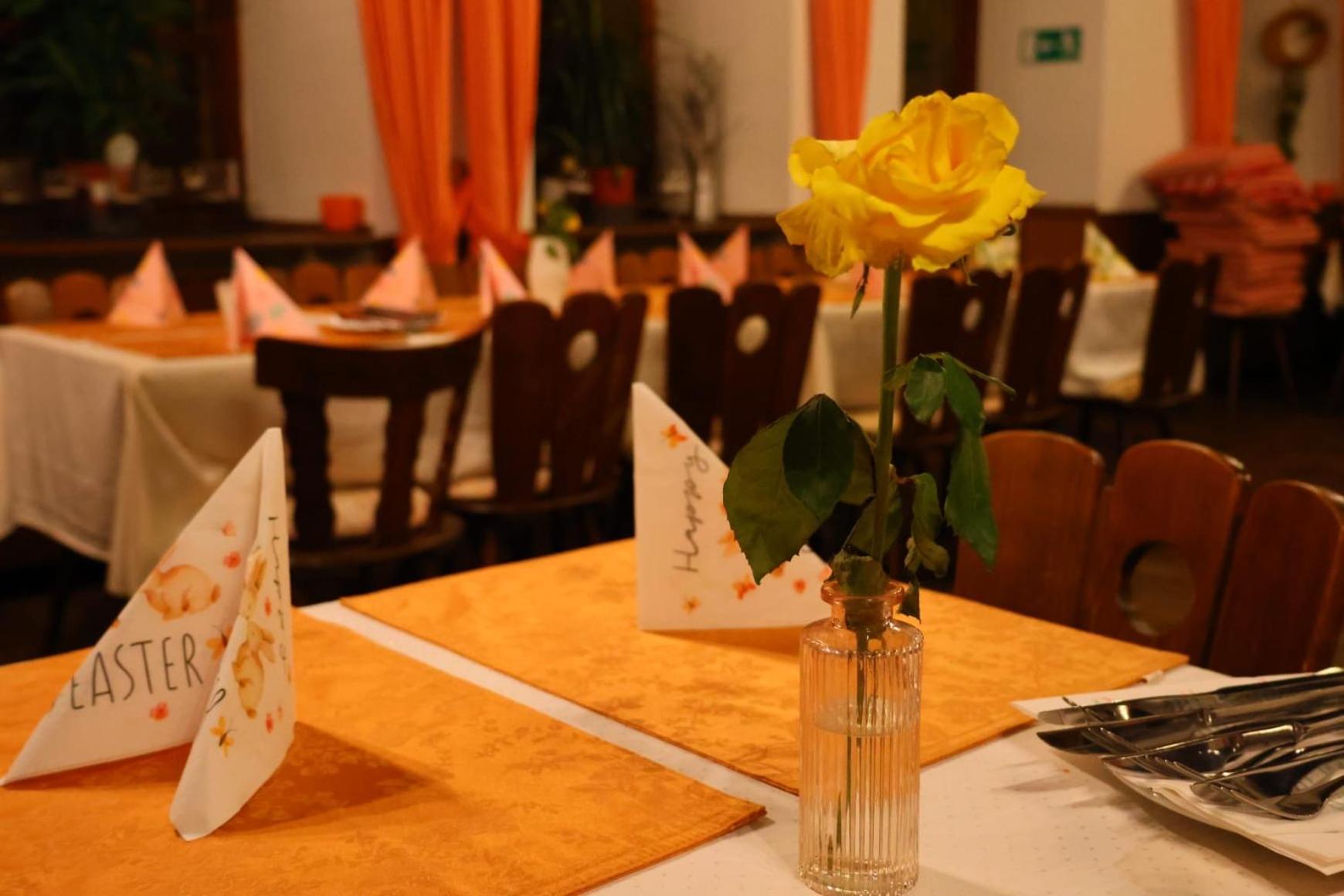 Landgasthof Hotel Zum Roß Dorfgütingen