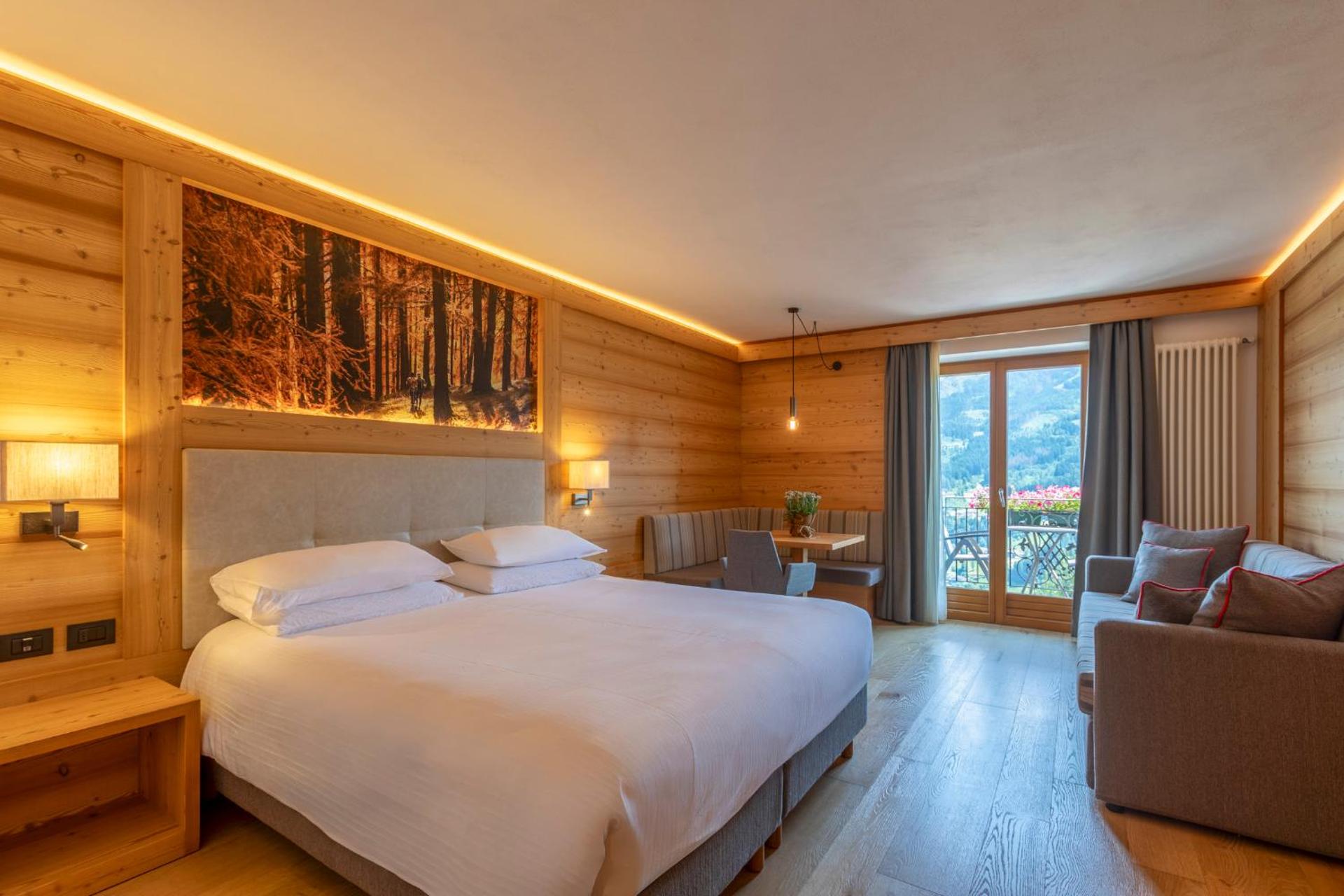 Junior Suite with Balcony