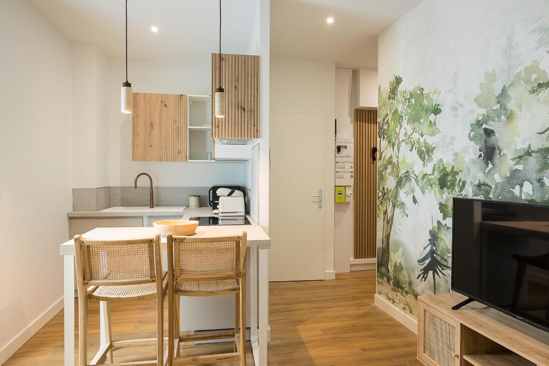 Kitchen or kitchenette