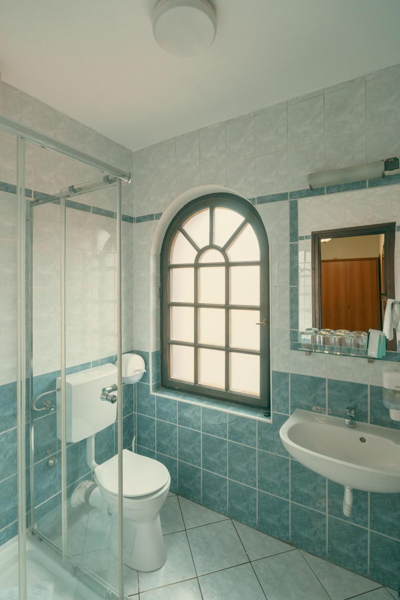 Révkapu Panzió Mohács