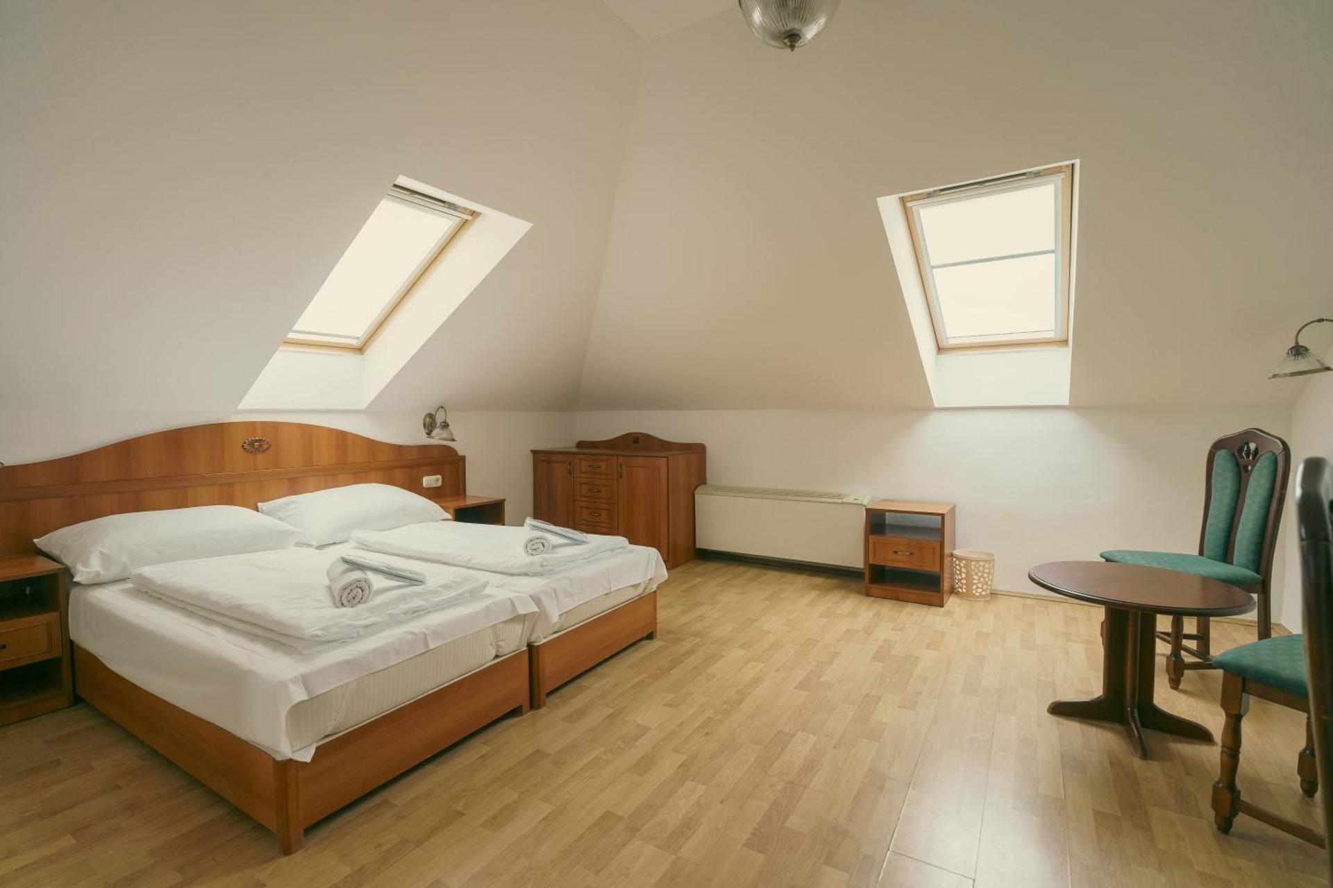 Révkapu Panzió Mohács