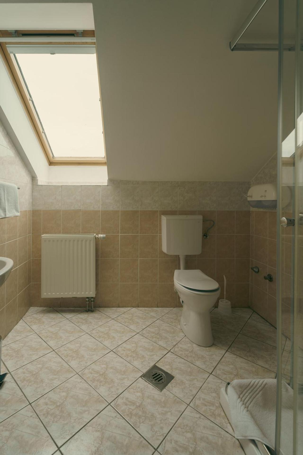 Révkapu Panzió Mohács