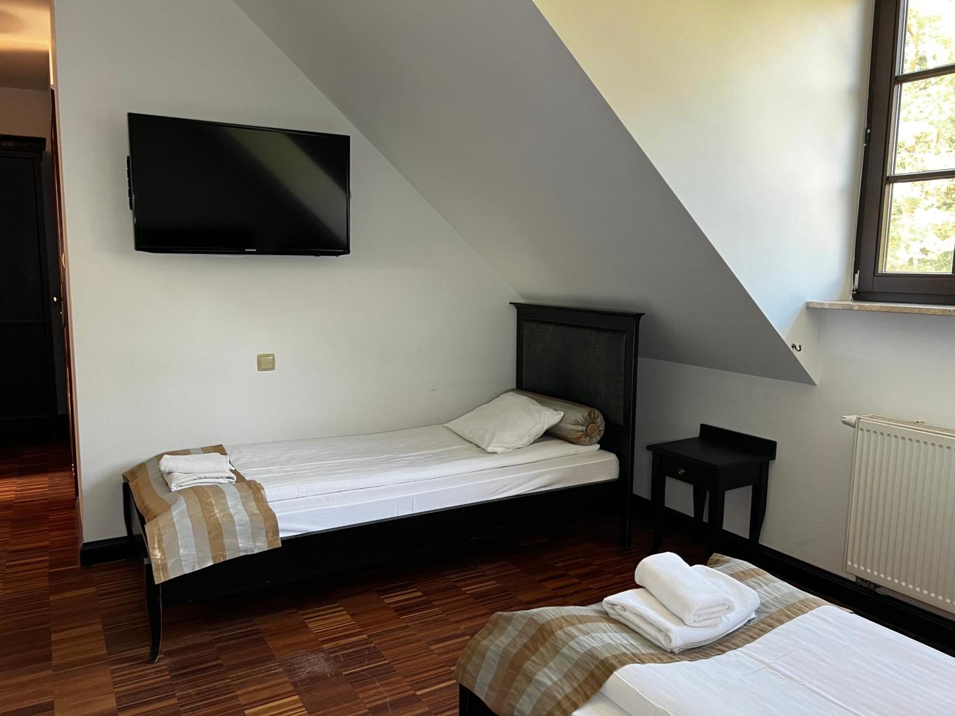 Triple Room with Private Bathroom