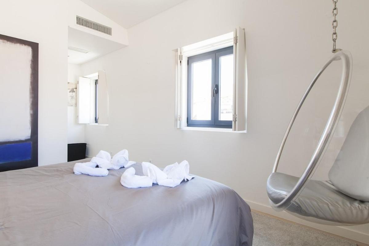 GuestReady - Central stylish home with parking