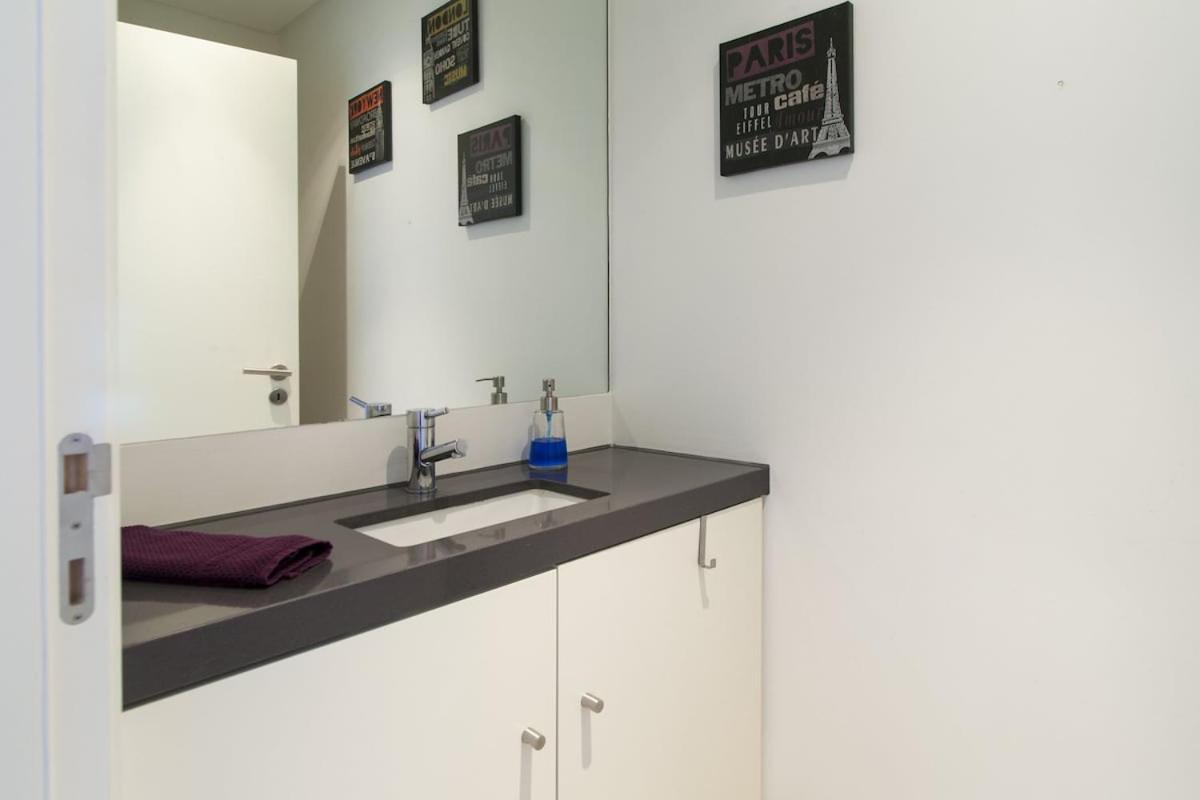 GuestReady - Central stylish home with parking