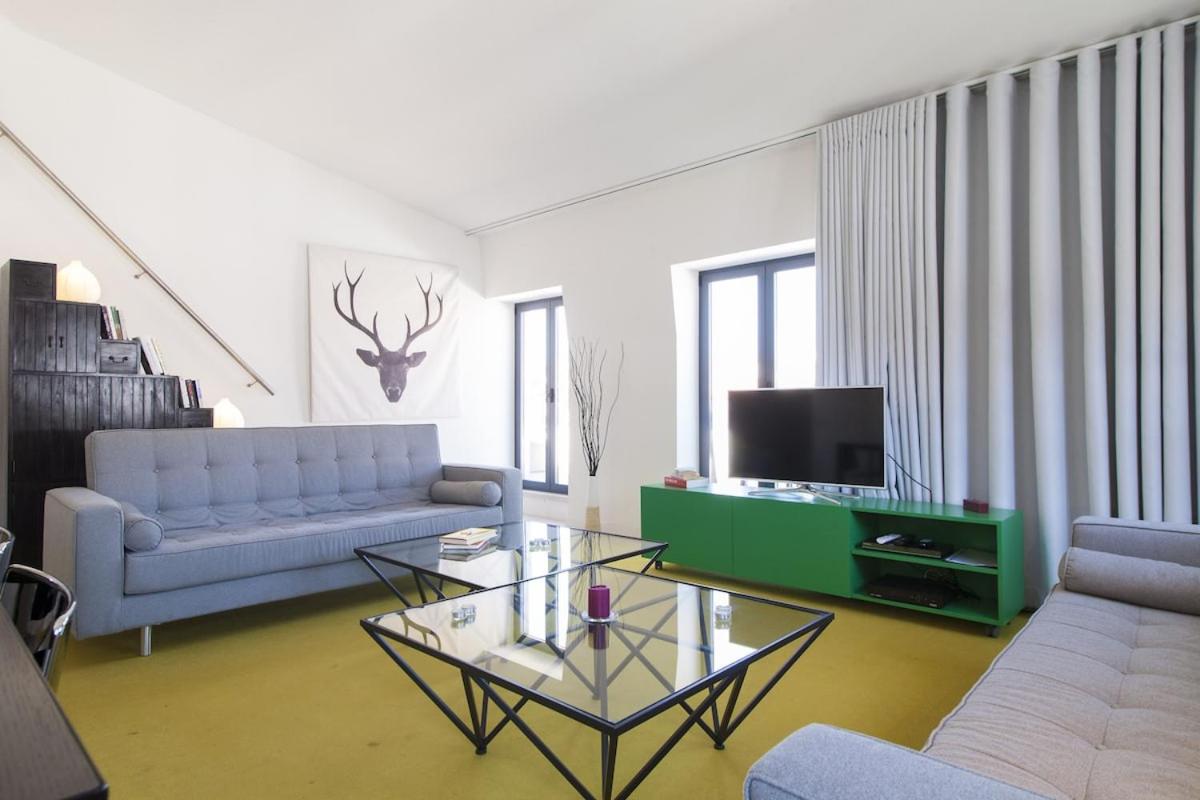 GuestReady - Central stylish home with parking