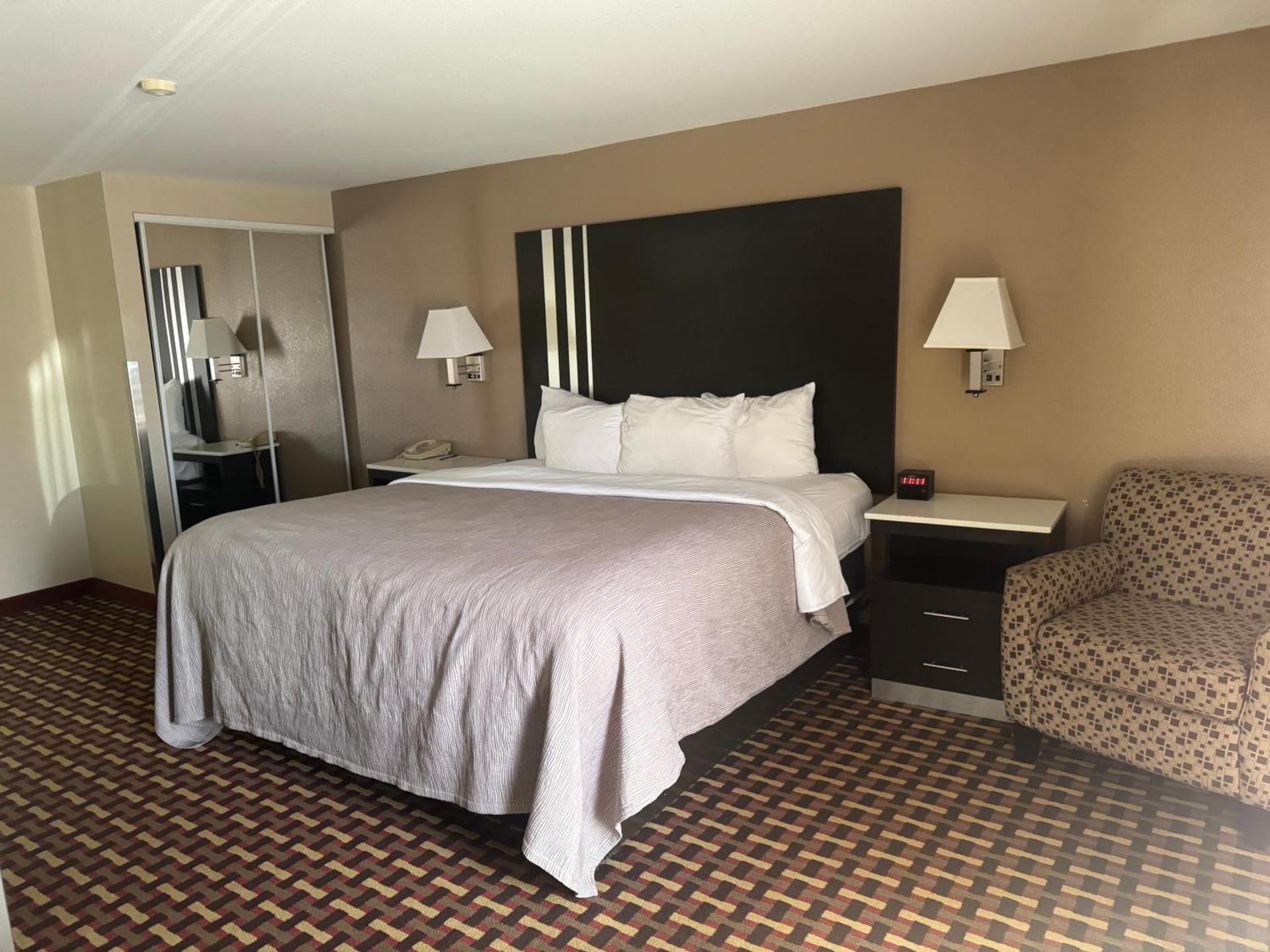 Quality Inn & Suites Middletown - Franklin