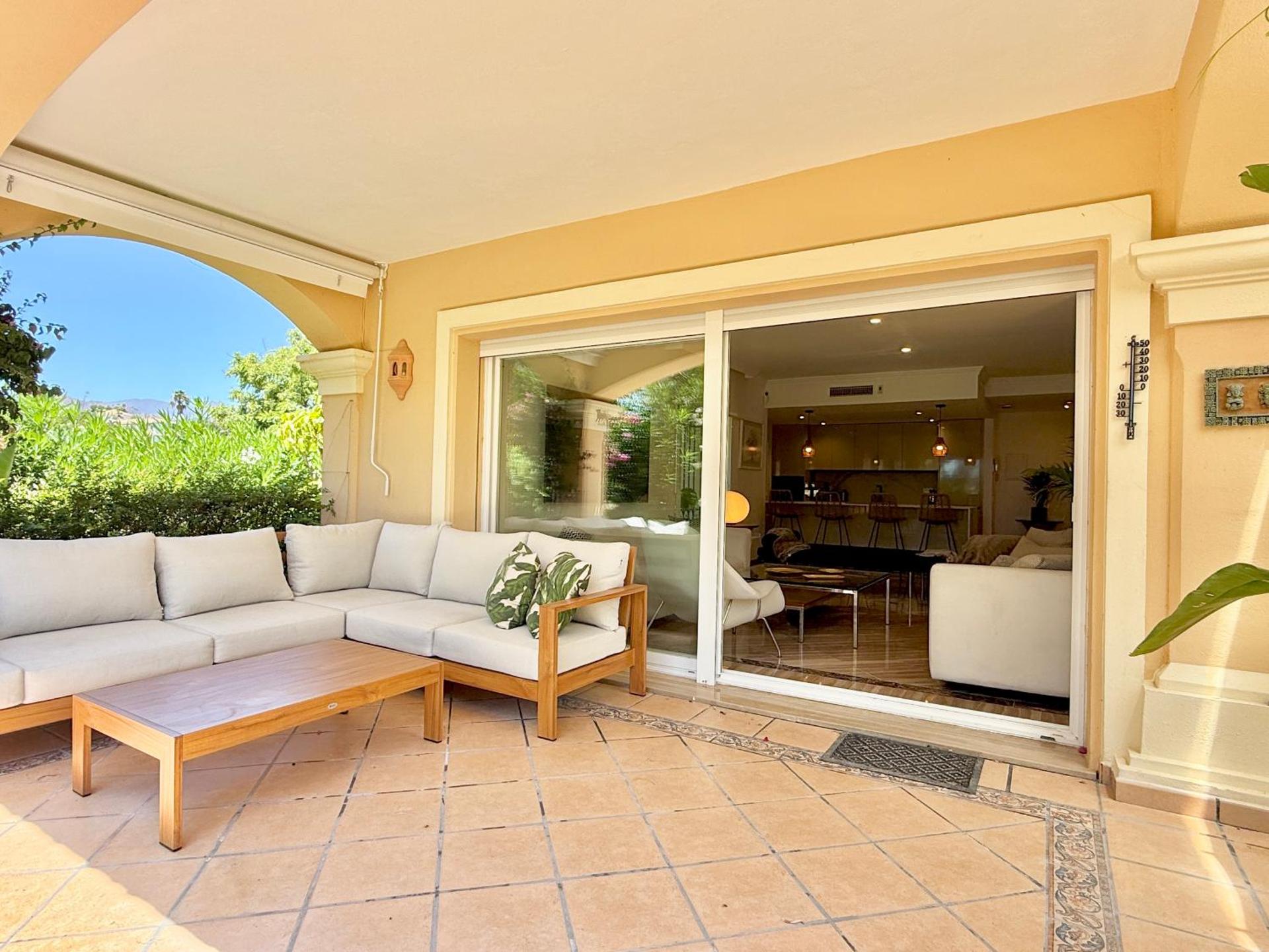 Sea Breeze Luxury Hacienda Elviria - EaW Homes