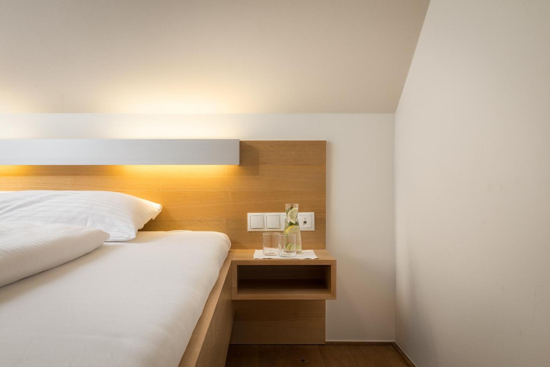 Hotel OXA - Easy Escape