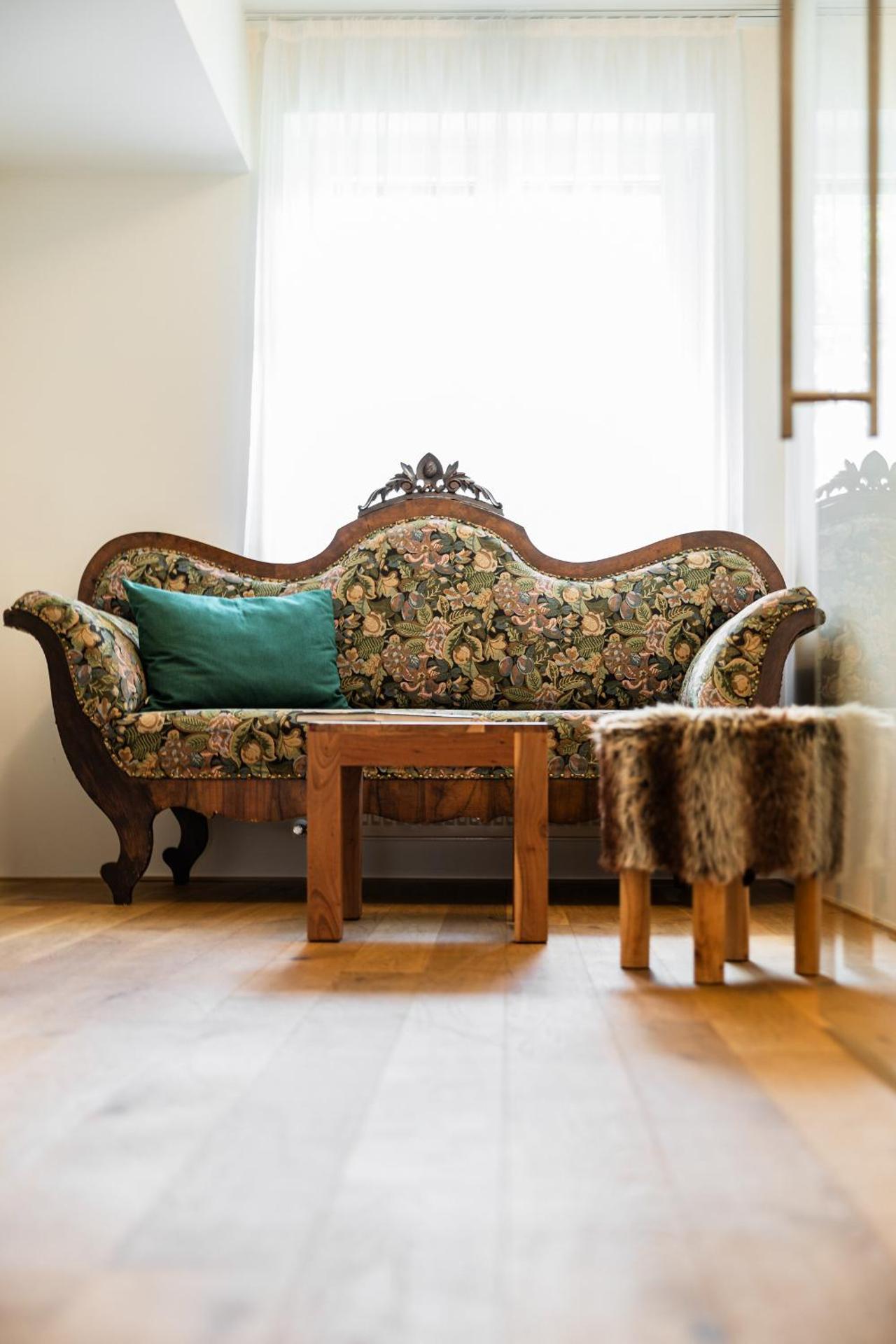 Hotel OXA - Easy Escape