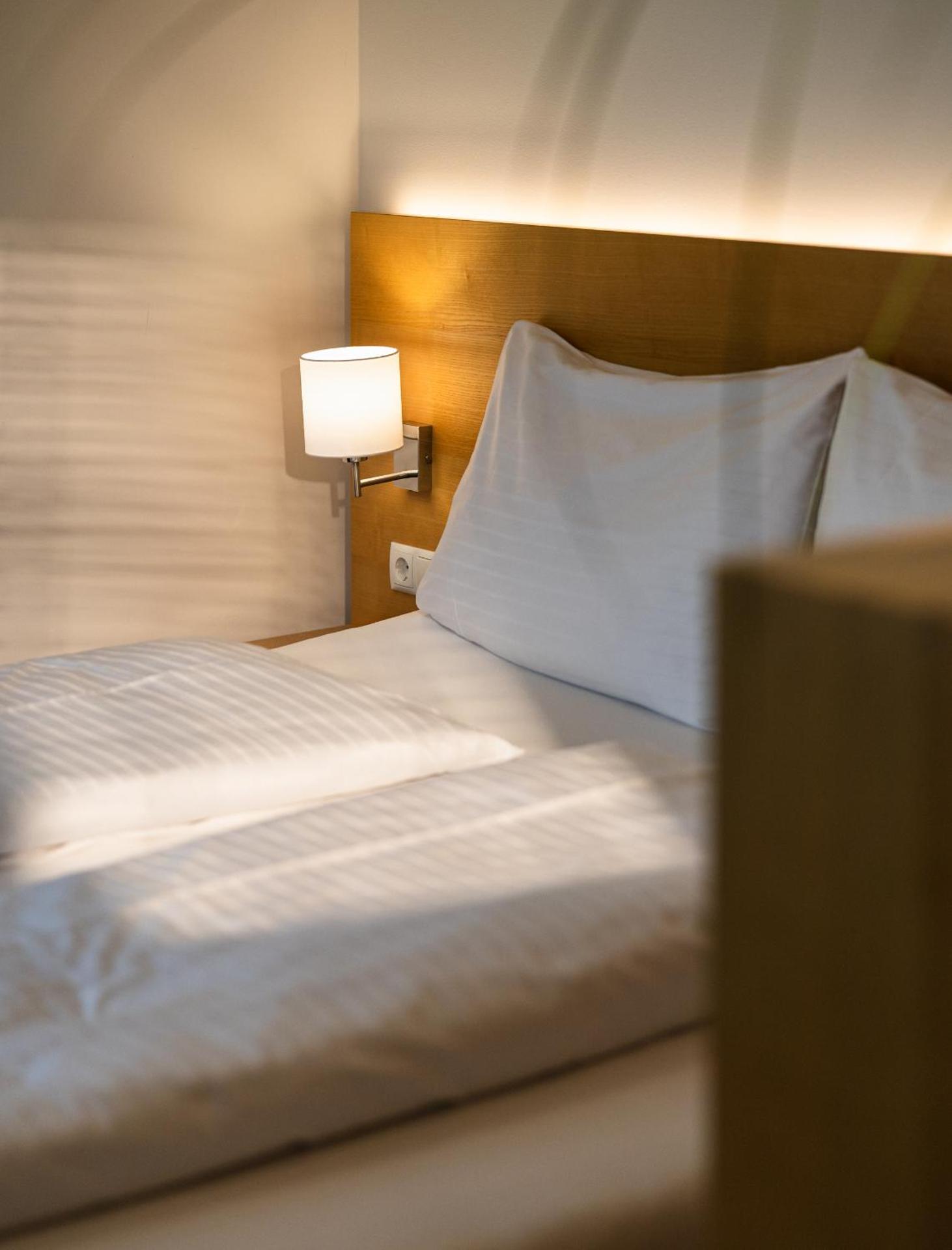 Hotel OXA - Easy Escape