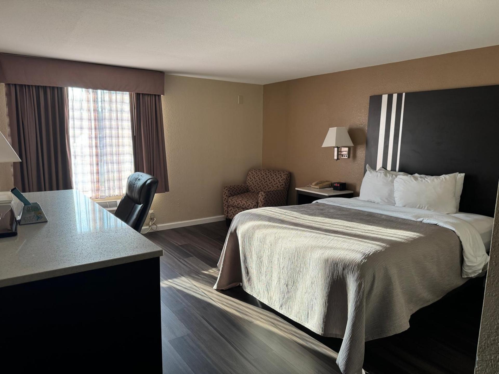 Quality Inn & Suites Middletown - Franklin