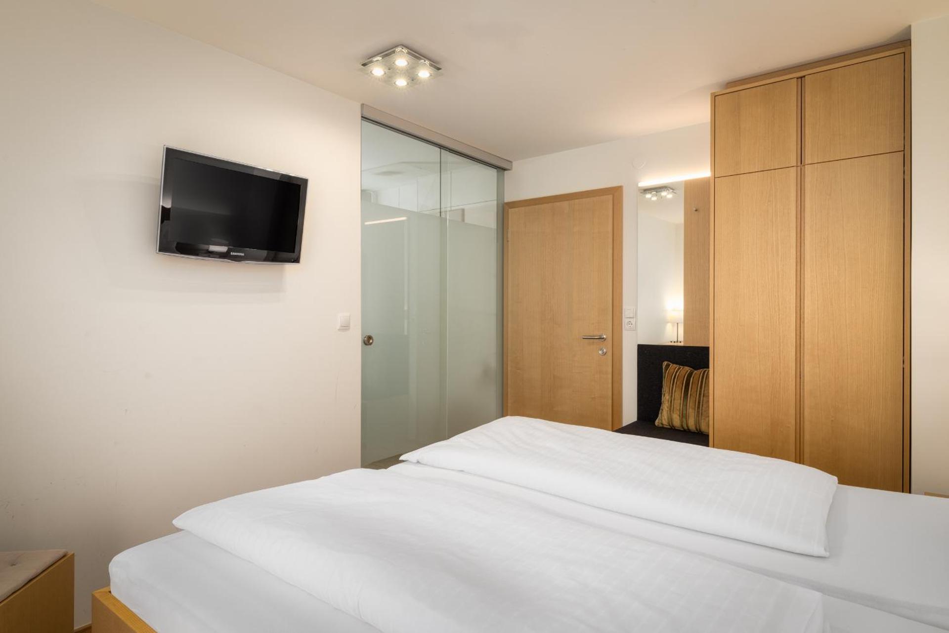 Hotel OXA - Easy Escape