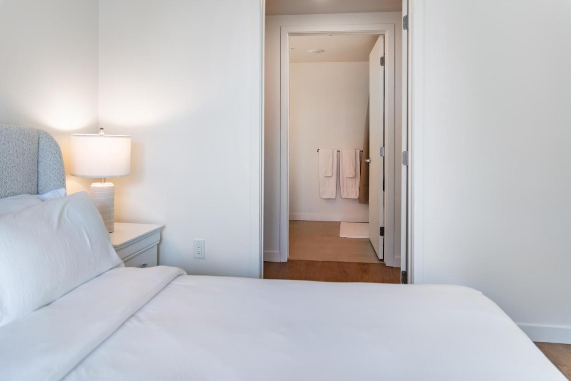 Luxury 2 Bedroom 2 Bathroom Residence With Fitness and Outdoor Pool