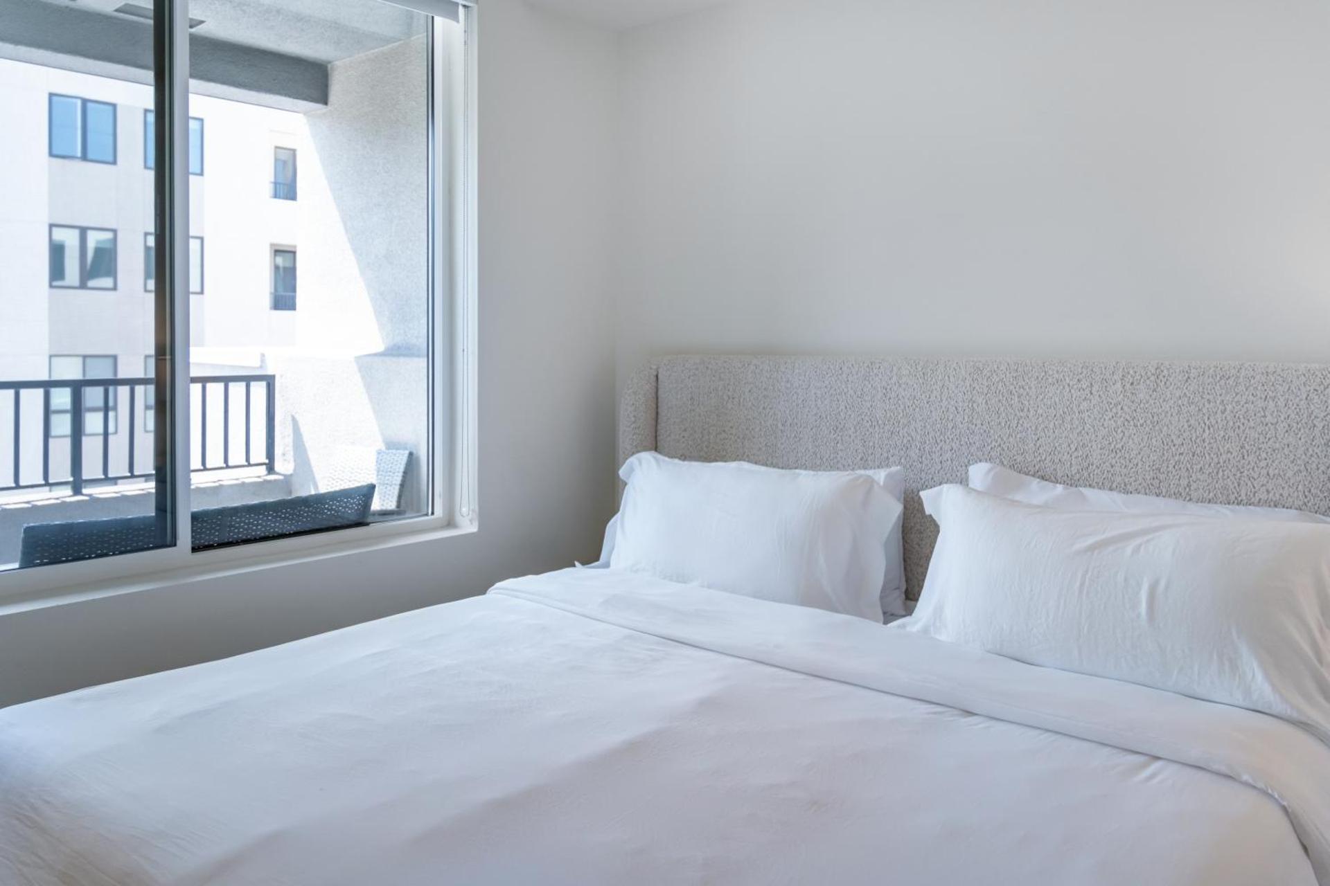 Luxury 2 Bedroom 2 Bathroom Residence With Fitness and Outdoor Pool