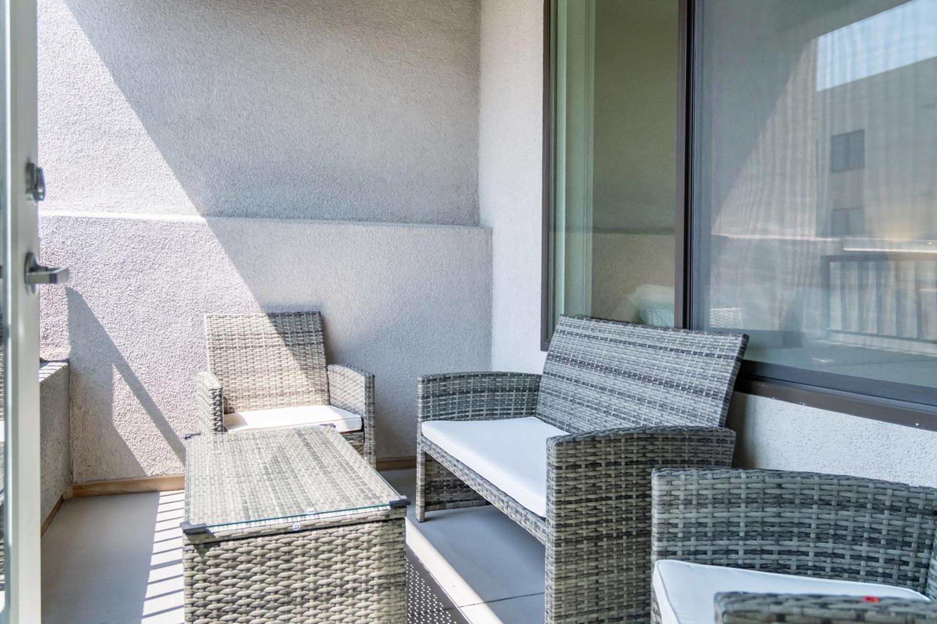 Luxury 2 Bedroom 2 Bathroom Residence With Fitness and Outdoor Pool