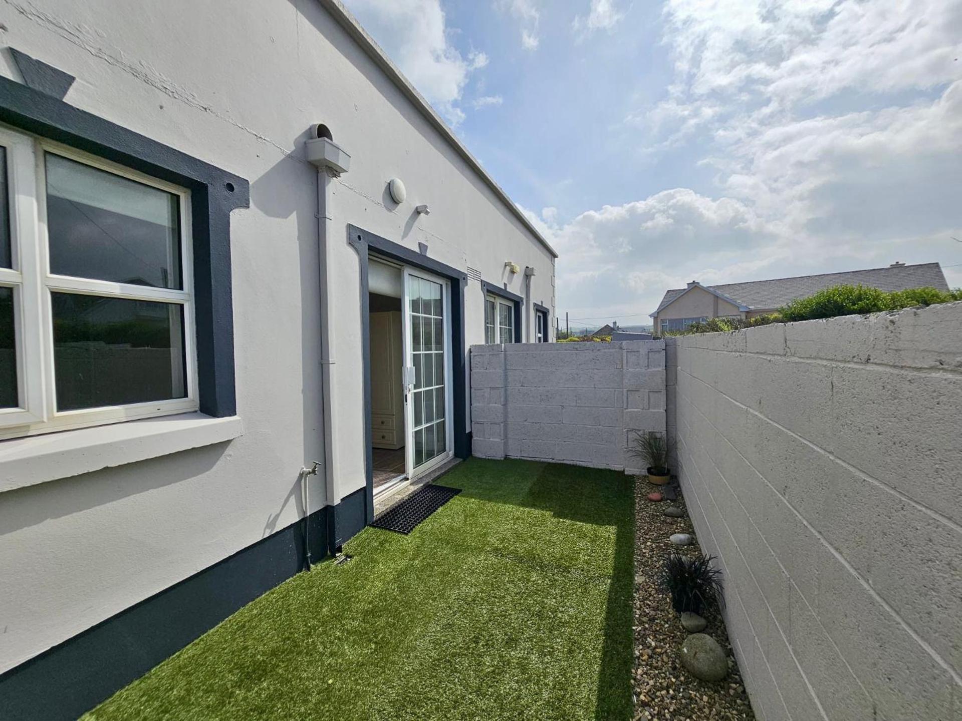 Luxury Oceanside Getaway