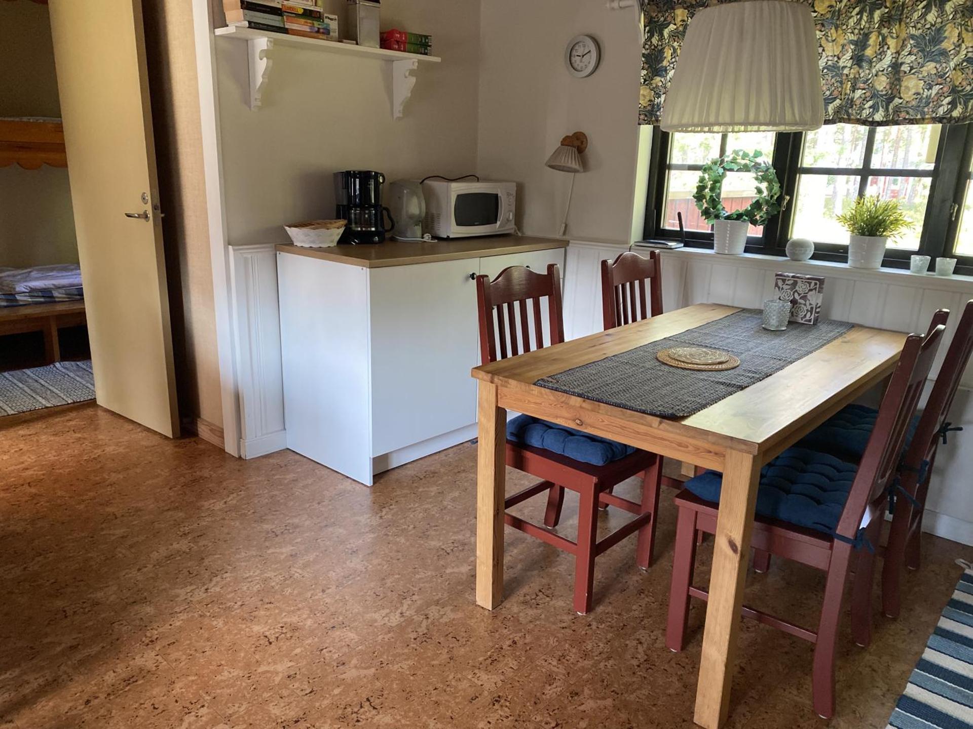 Mysig stuga på Sollerön nära Siljan & Mora