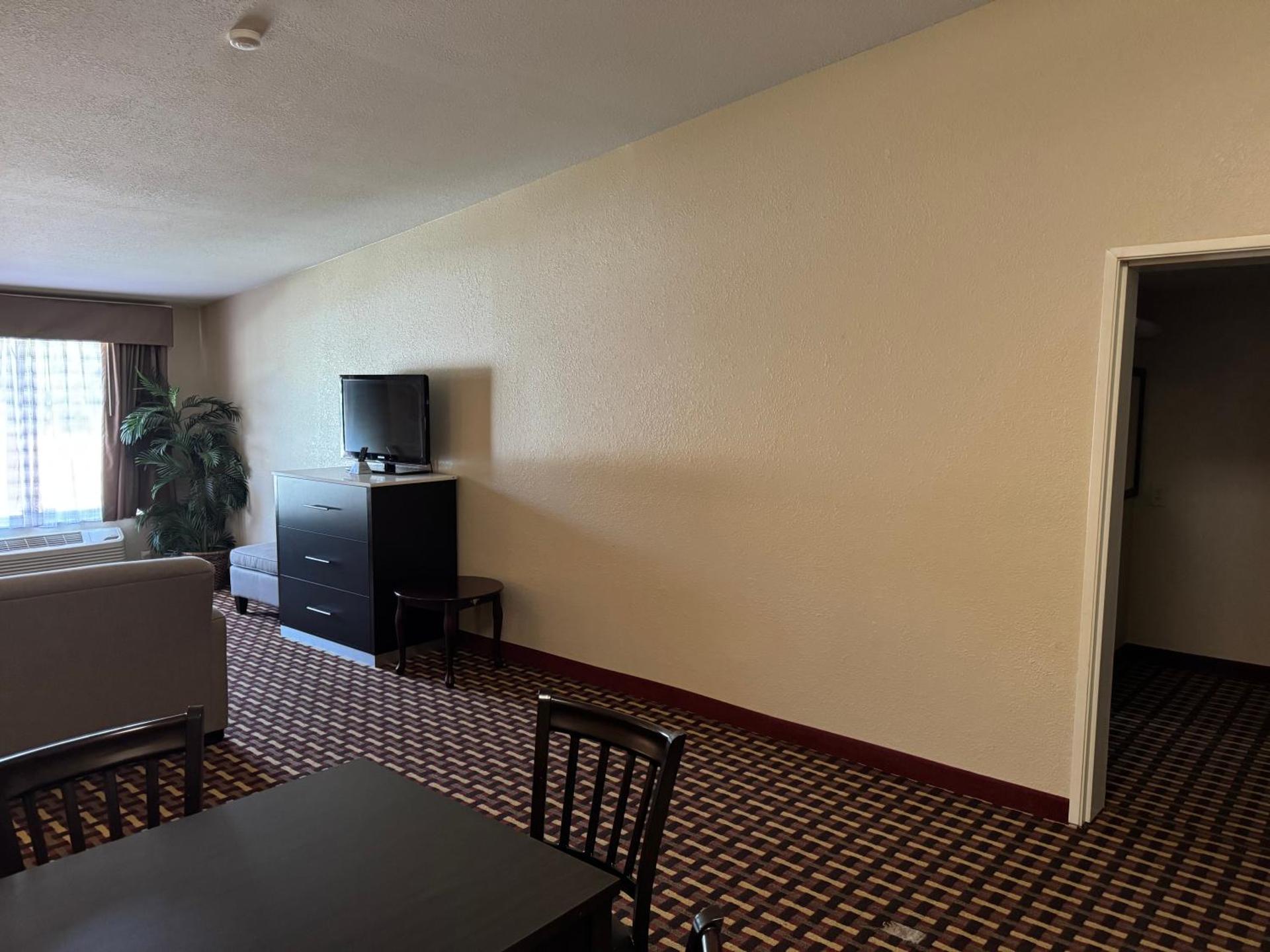 Quality Inn & Suites Middletown - Franklin
