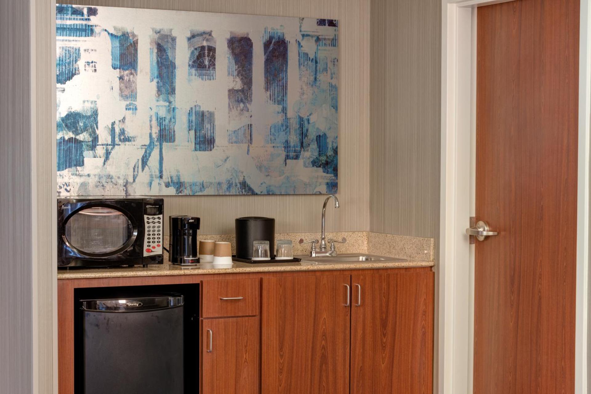 Coffee/tea facilities