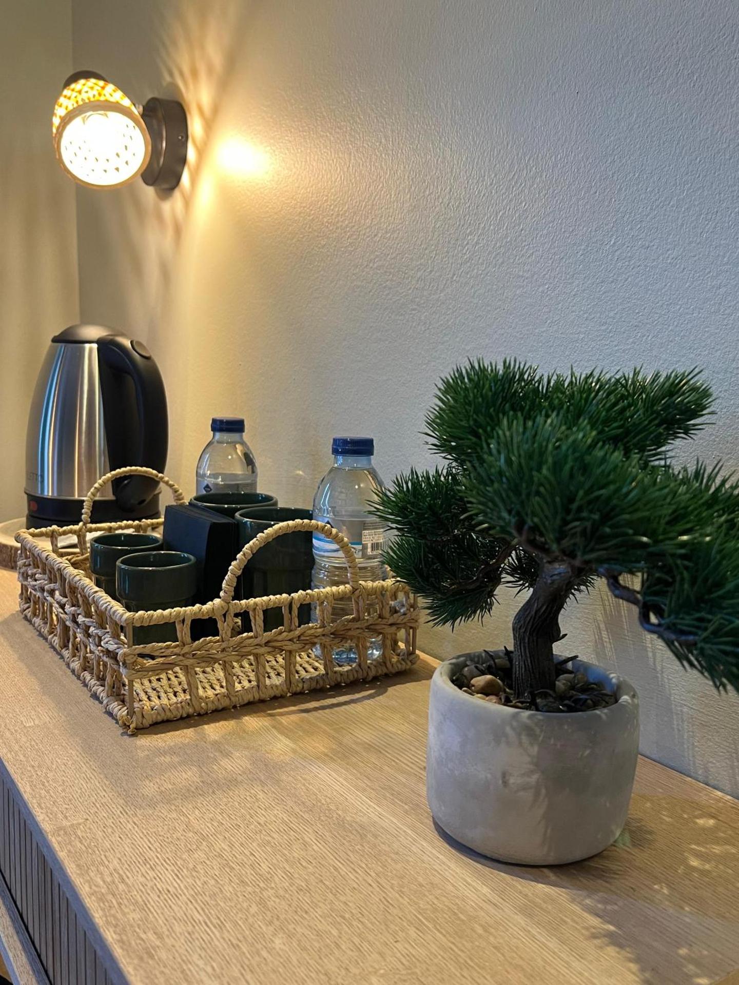 Coffee/tea facilities