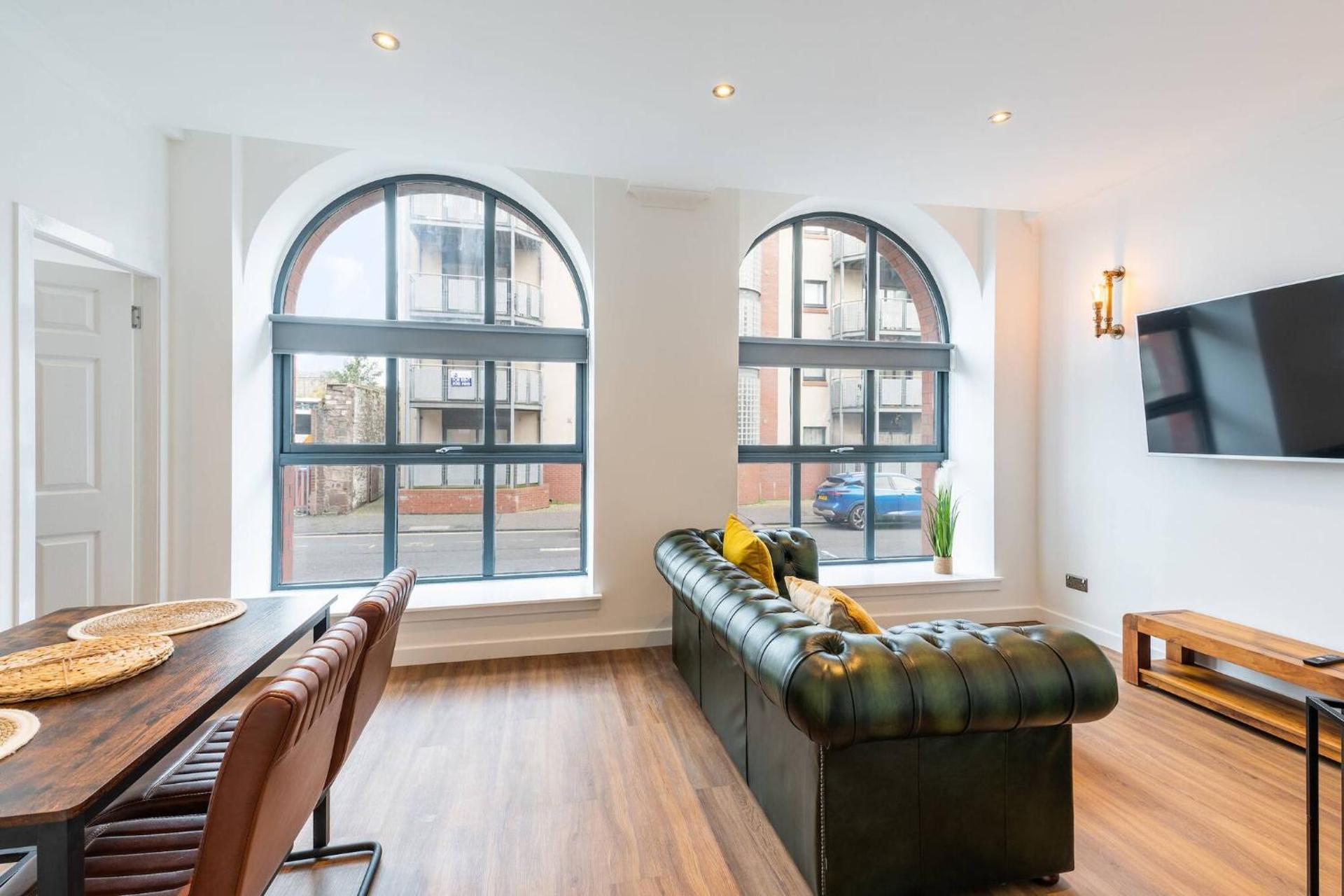 Communal lounge/ TV room