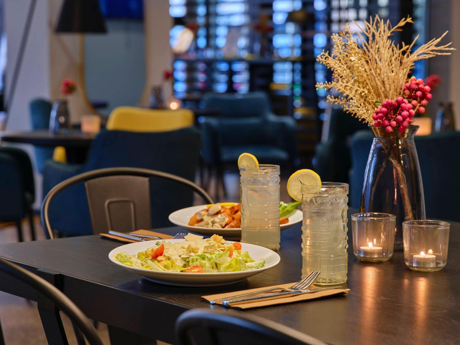 Restaurant/places to eat