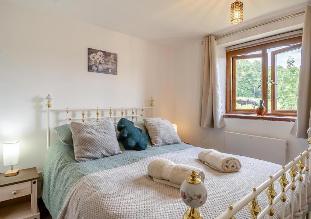 The Ducks - Gorgeous Norfolk Upside down Cottage - with Lazy Spa