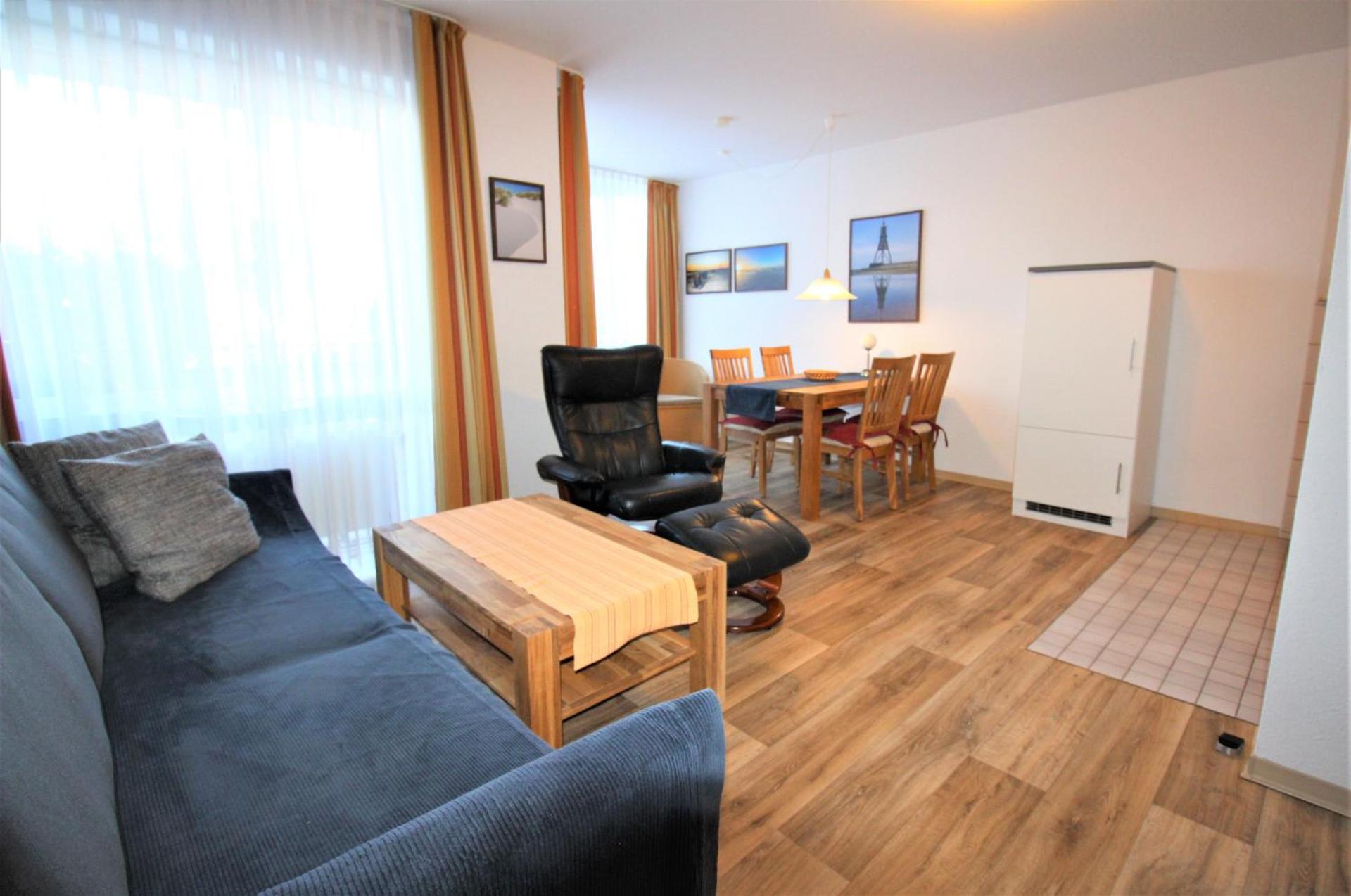 One-Bedroom Apartment with Balcony