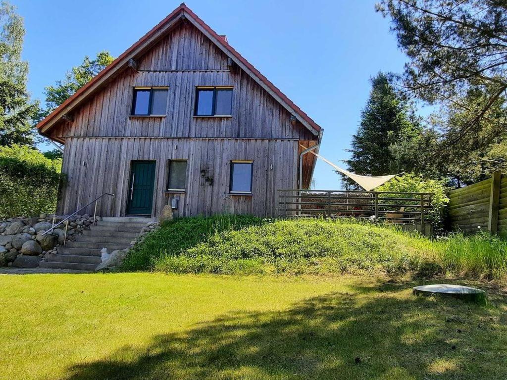Ferienwohnungen im Haus Waldstück