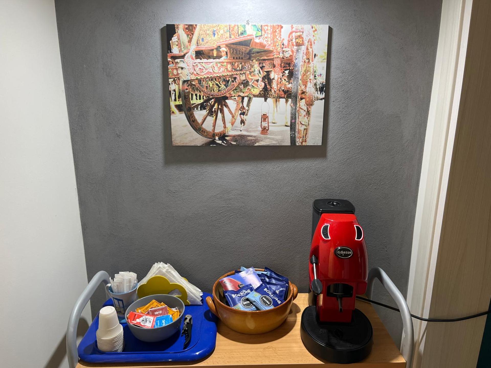 Coffee/tea facilities