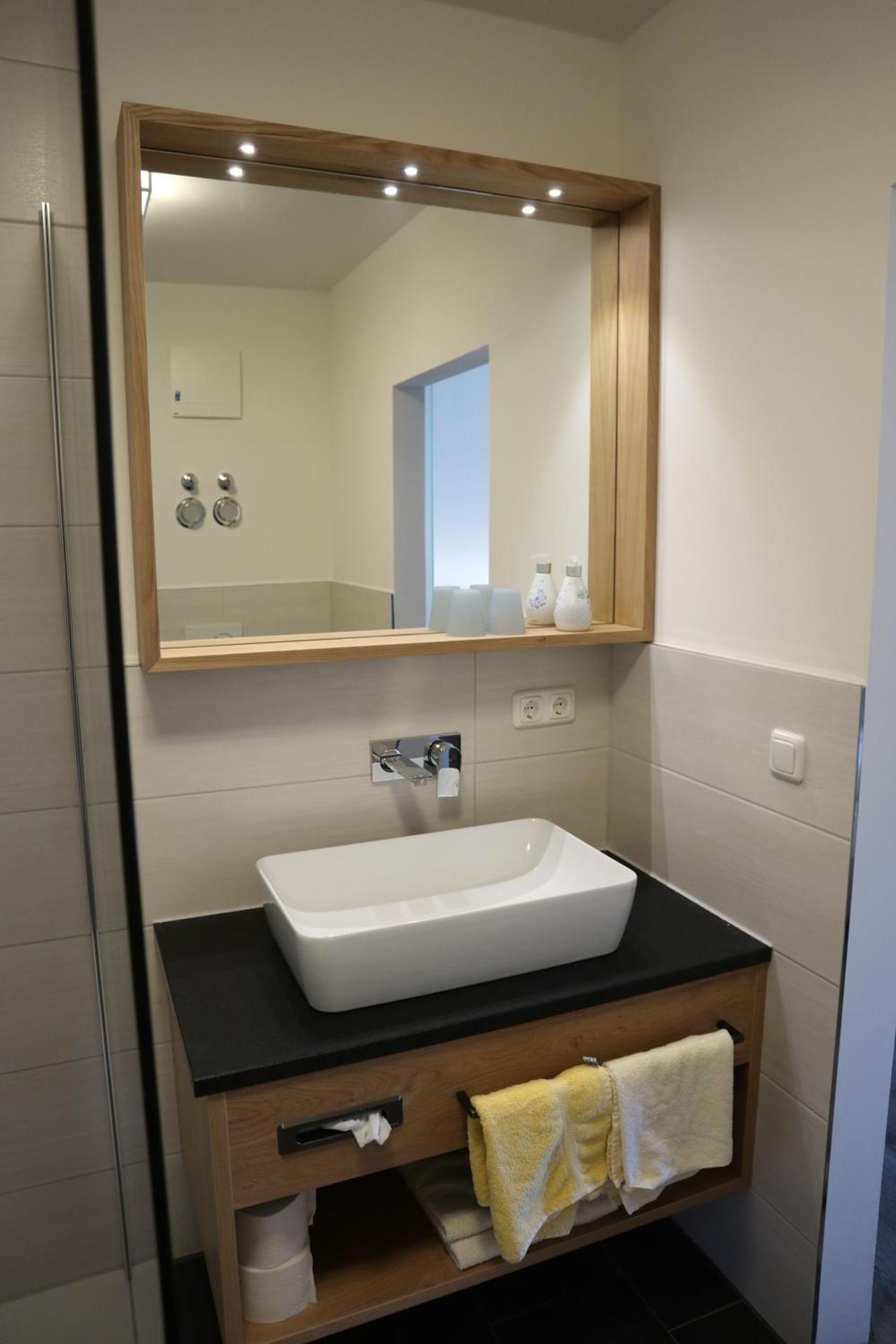 Ferienwohnungen beim Hotel zur Post, Erlau