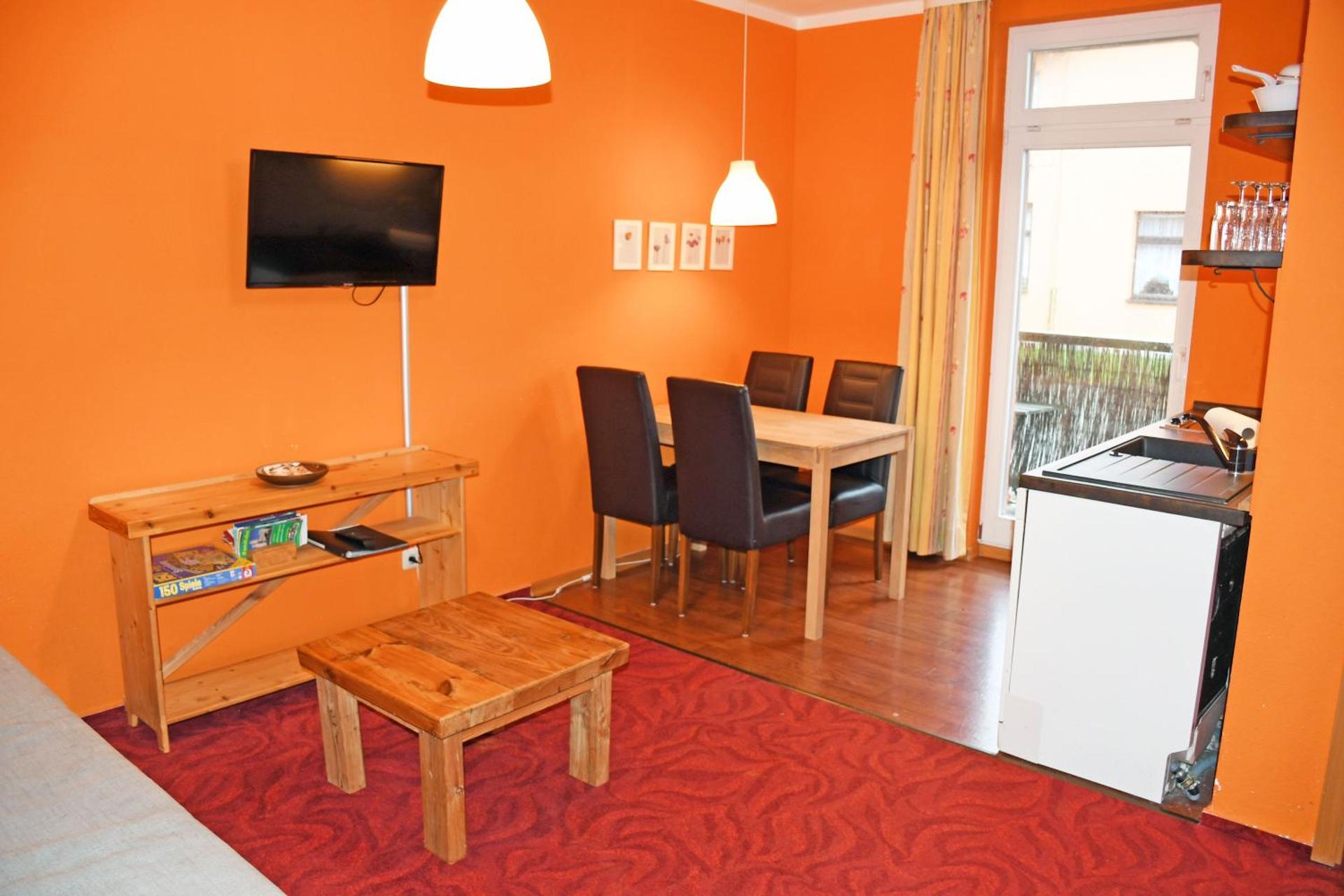 One-Bedroom Apartment with Balcony and Terrace