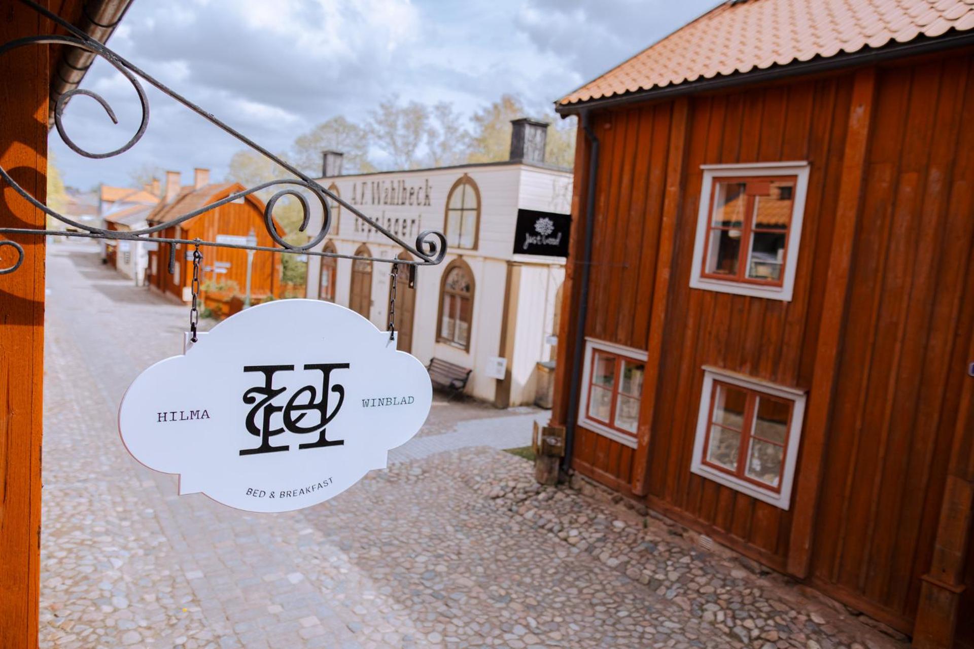 Deluxe Double Room with Bath