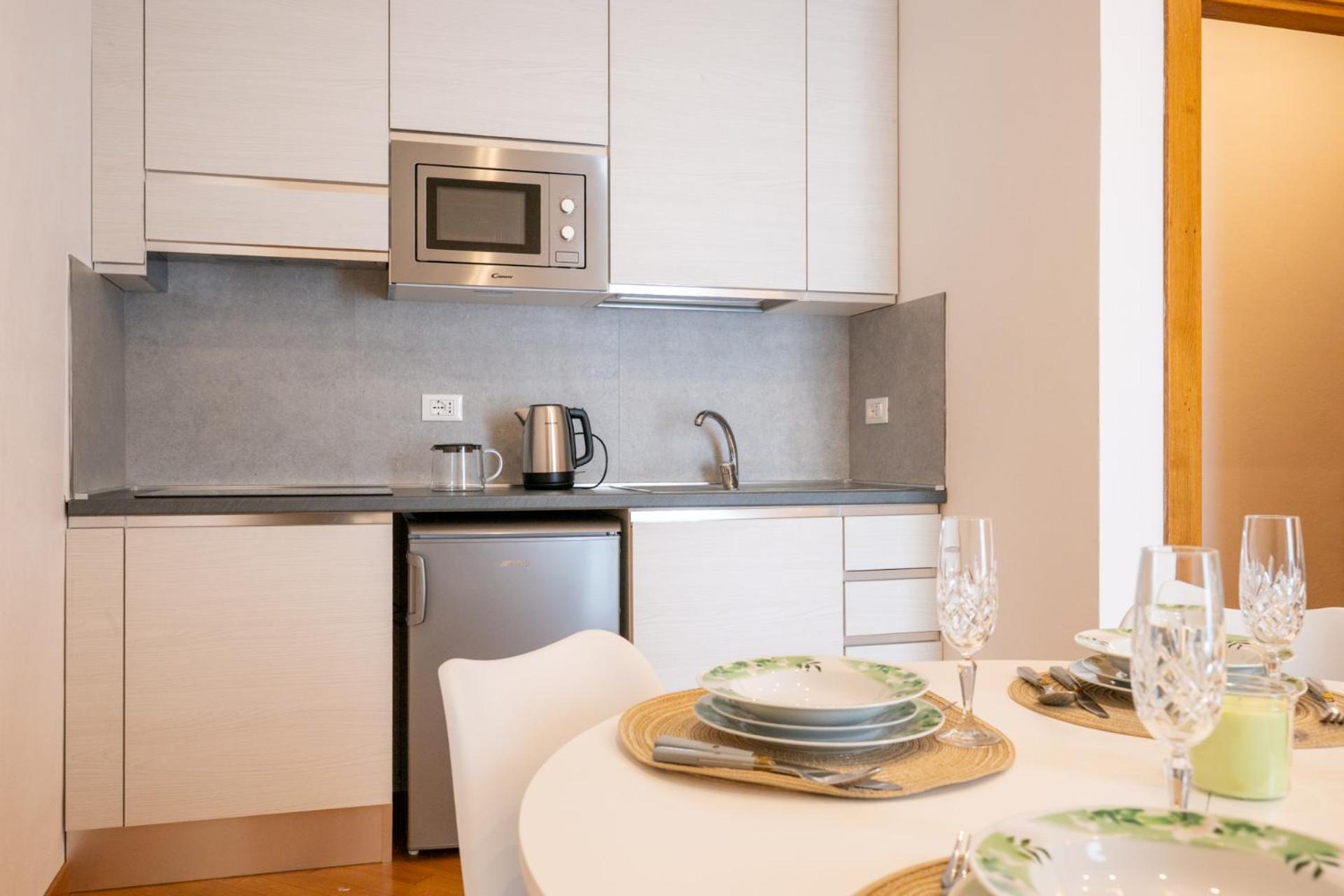 Kitchen or kitchenette