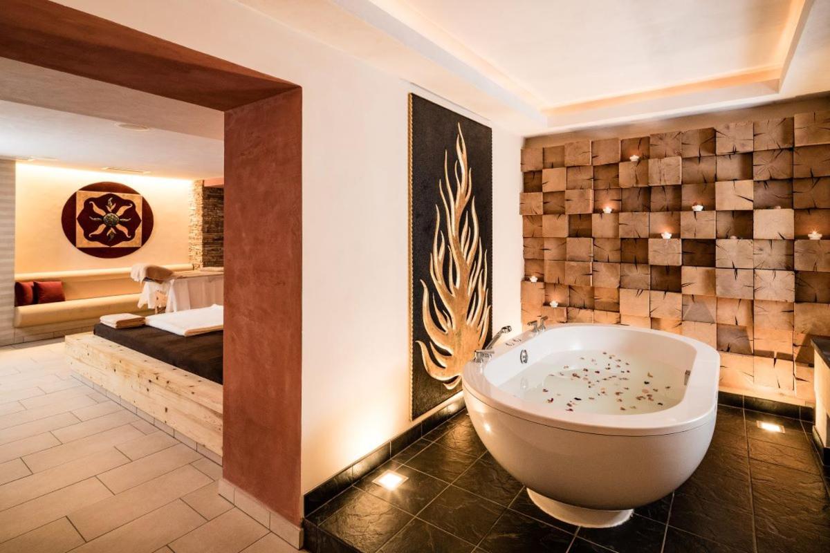 Spa and wellness centre/facilities