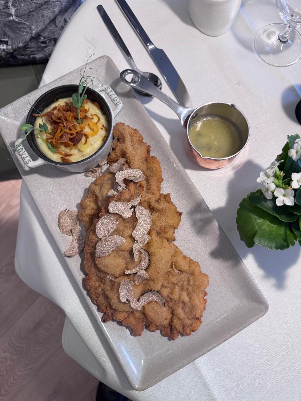 Restaurant/places to eat