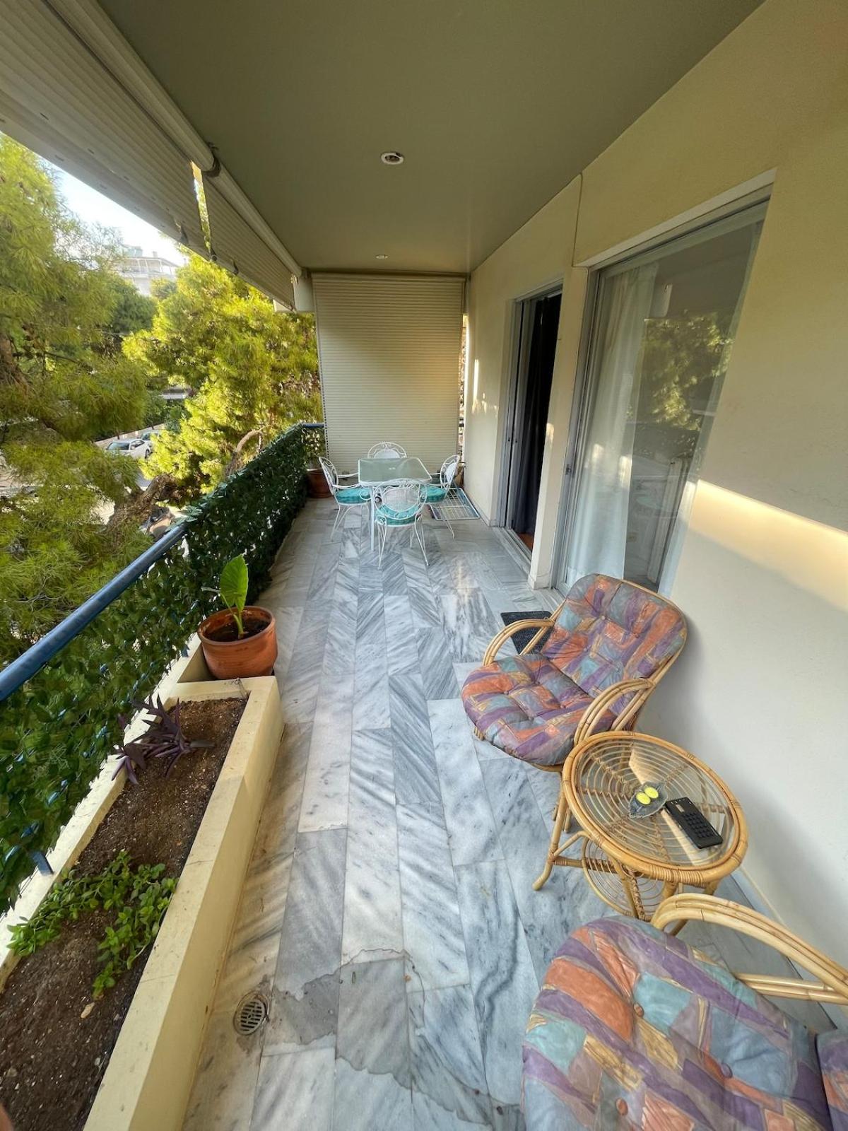 Varkiza Beach Entire Apartment