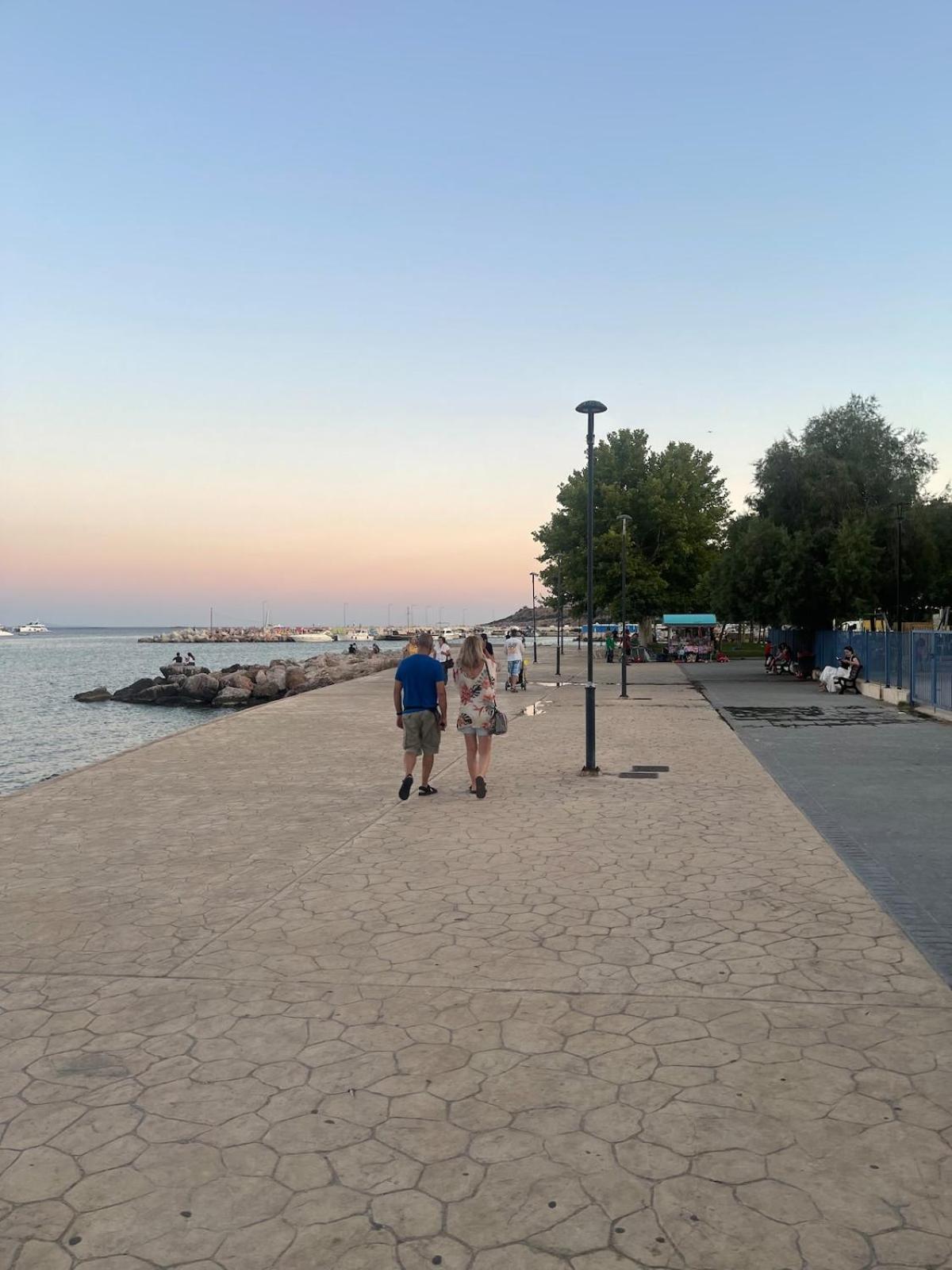 Varkiza Beach Entire Apartment