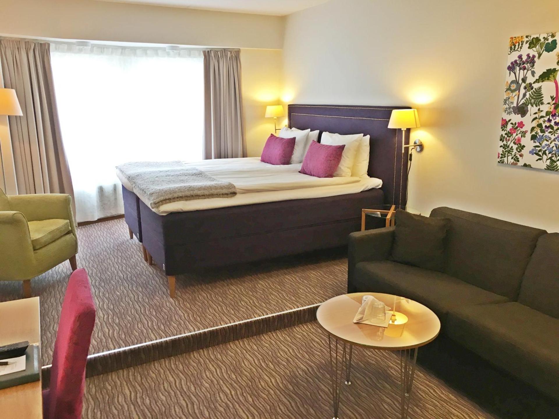 Photo of the whole room