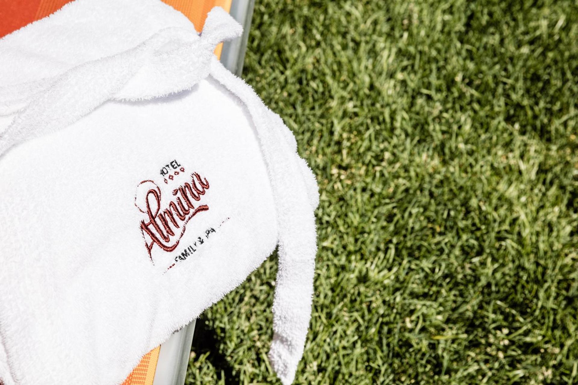 Logo/Certificate/Sign