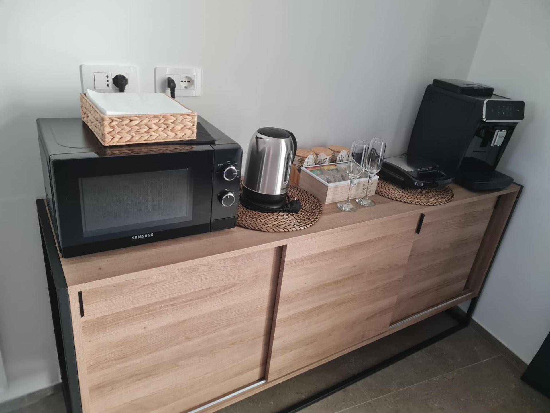 Coffee/tea facilities